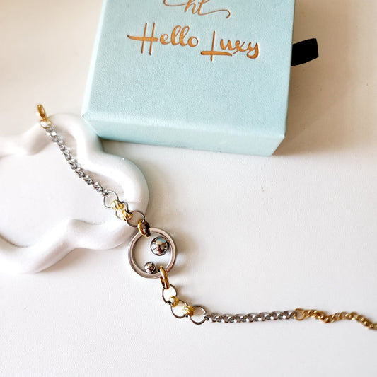 Geometric two tone bracelet, Circular double tone bracelet, Double tone vintage bracelet, constellation bracelet, Vintage bracelet, double tone jewelry, Water resistance Bracelet, Mesh silver bracelet, Vintage Jewelry,
Cuban Bracelet, Vintage Bracelet, Paper Link Bracelet, Minimalist Jewelry, Minimalist Gift for her, religious gift, waterproof bracelet, Water resistant bracelet, Minimalist Gift