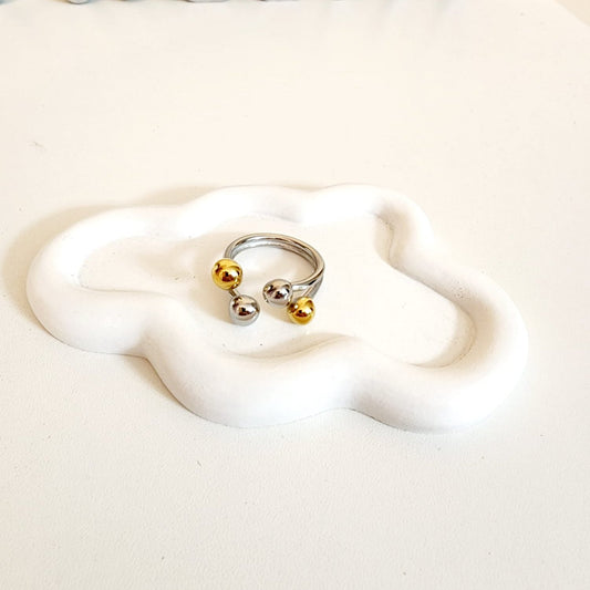 Spiral dual tone Ball Ring, Spiral Ball double tone ring, double tone ring, Two tone dots ring, chunky silver and gold ring, promise ring, bold double tone ring, valentine gift, jewelry gift for valentines, love ring, love jewelry, gift for wife, gift for friend, friendship gifts,