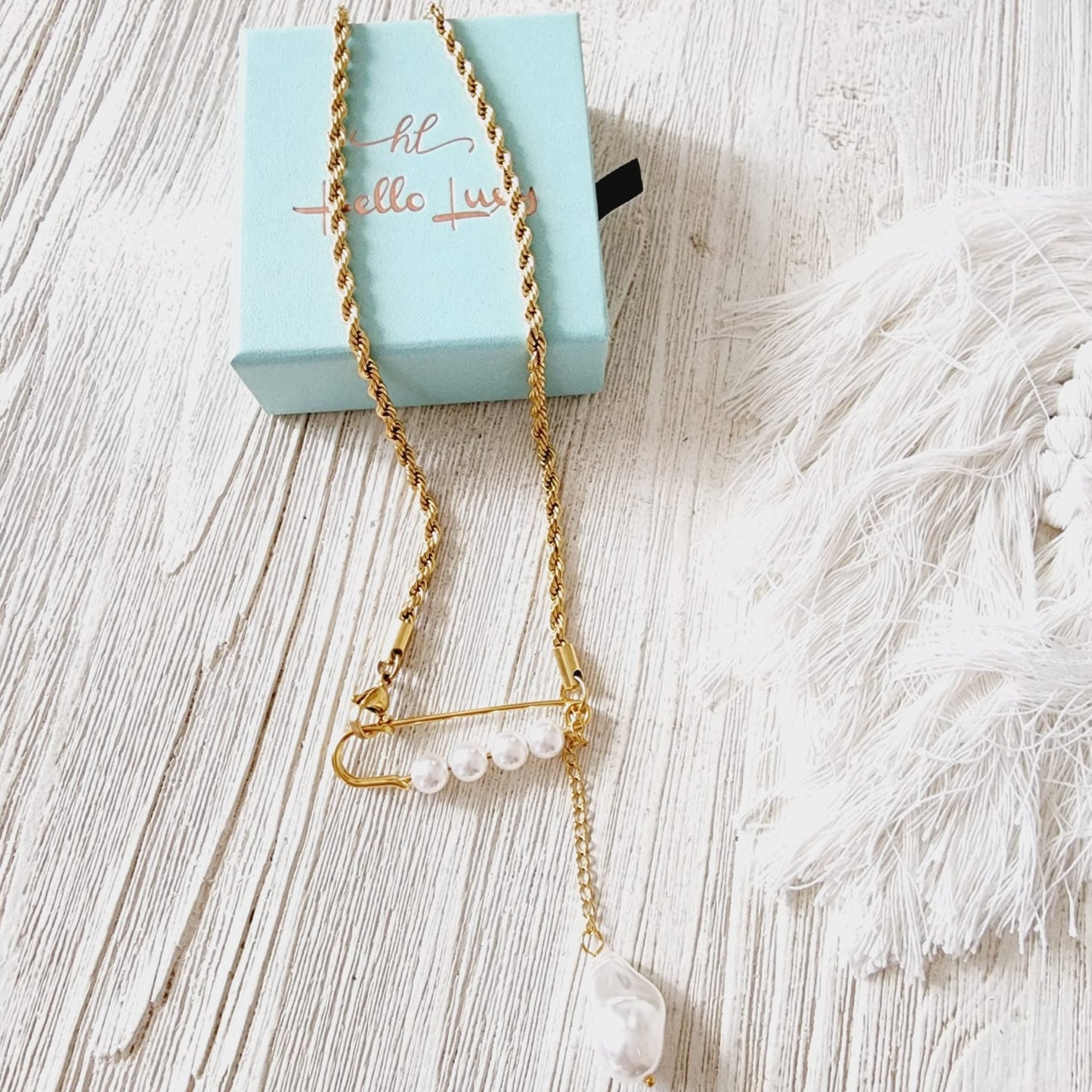 Pearl Necklace, baroque pearl necklace, herringbone necklace, Water Resistant Necklace, Water Resistant Jewelry, Water Resistant jewelry, versatile necklace, Pearl jewelry set, real pearl necklace, pearl necklace meaning, freshwater pearl necklace, pearl necklace set, pearls necklace amazon, fresh water pearls necklace, real pearls necklace, 18k gold plated bold jewelry set, baroque pearls necklace, pearls gold necklace, pearls baroque necklace, Summer Jewelry, tropical glamour