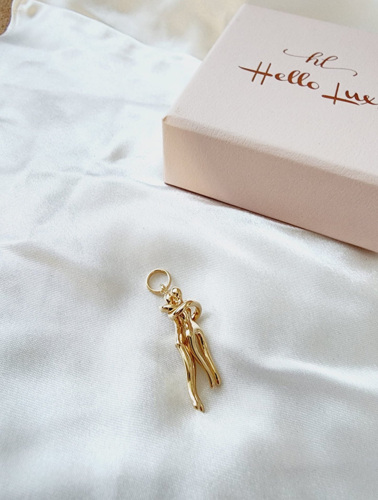 Soul Mate Pendant, Couple pendant, Unconditional Love Pendant Gold Filled, Manifesting Love, Love manifestation, Minimalist Bracelet Minimaliist Jewelry Luxy Envy Jewelry Luxy Envy Bracelets Luxy Envy Bracelet Luxy Envy Joyeria Fina Jewelry Gold Filled Jewelry Girl Boss Gift For Her