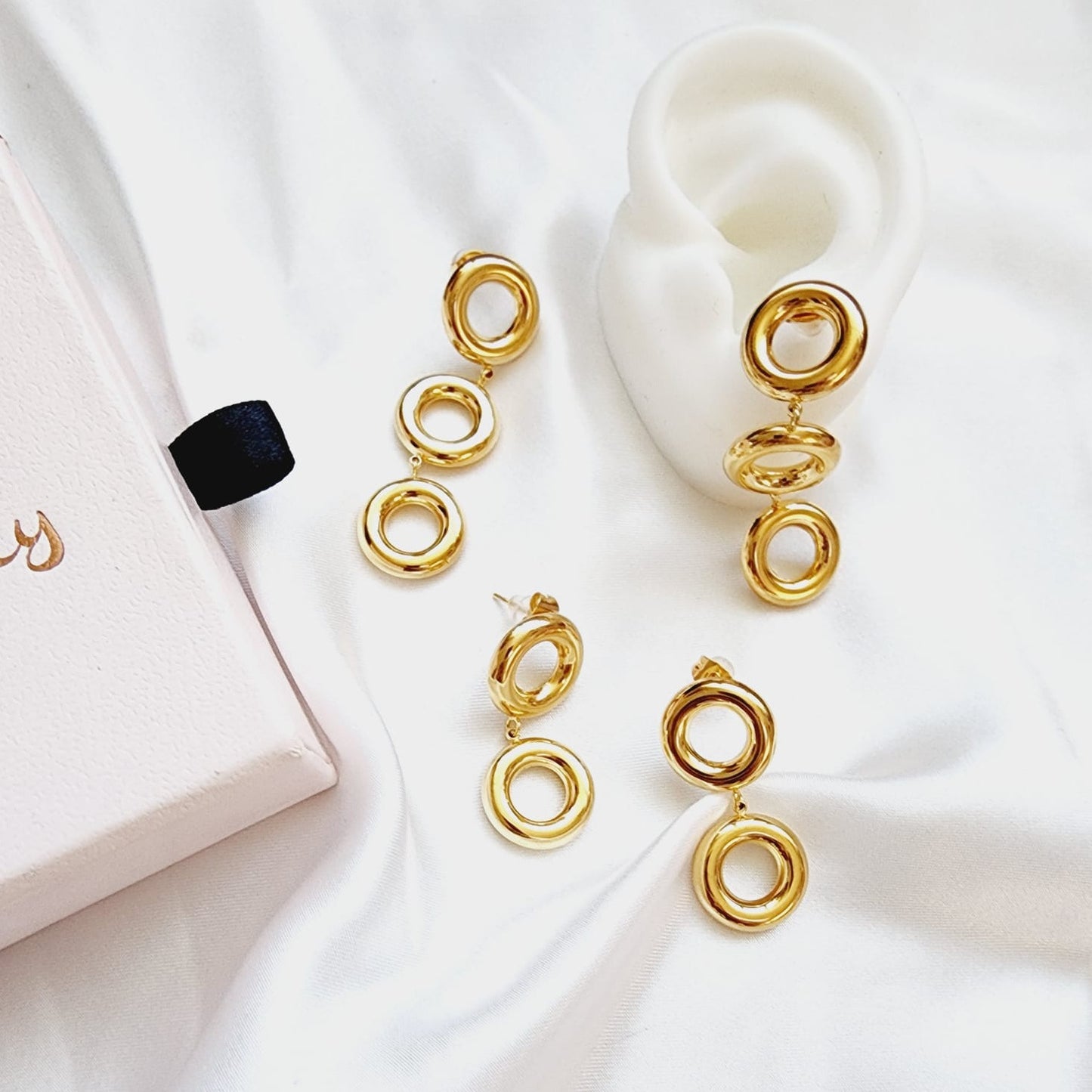 Geometric Earrings, circular earrings, Geometric Shape Gold Earrings, Gold classy earrings, hearts earrings, self love earrings, silver chunky hearts earrings, Gold Circular chunky earrings, hypoallergenic earrings, Gold everyday hoops