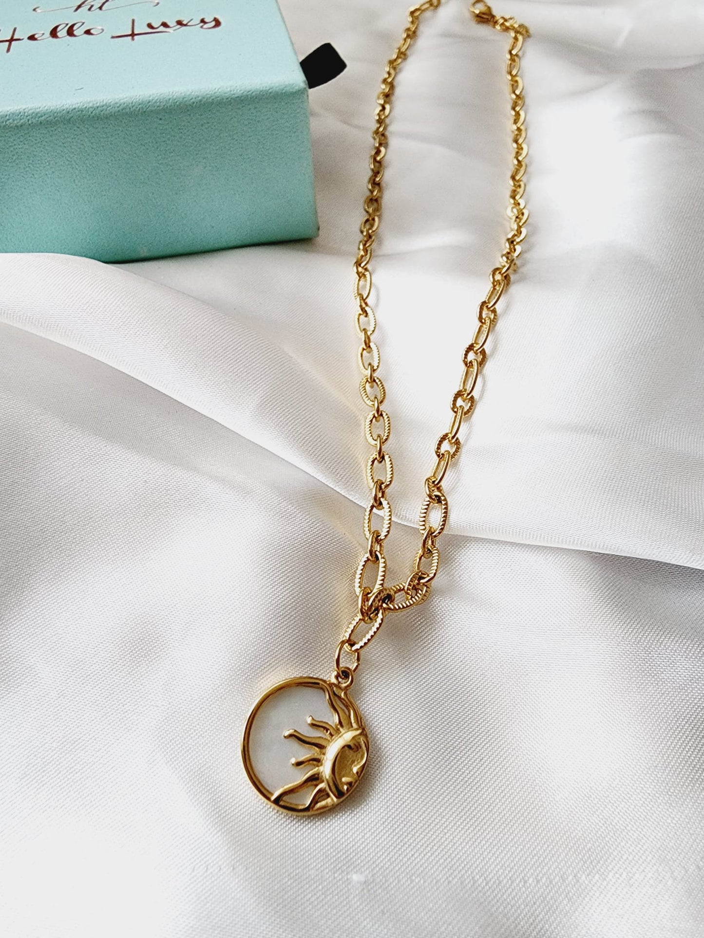 Pearl Necklace Water Resistant Necklace Water Resistant Jewelry Water Resistant water resistance jewelry Vintage Style Vintage Set Vintage Outfit Vintage Necklaces Vintage Necklace Vintage Multilayered Necklaces Vintage Multilayered Vintage Modern Jewelry vintage lovers gift vintage lovers
