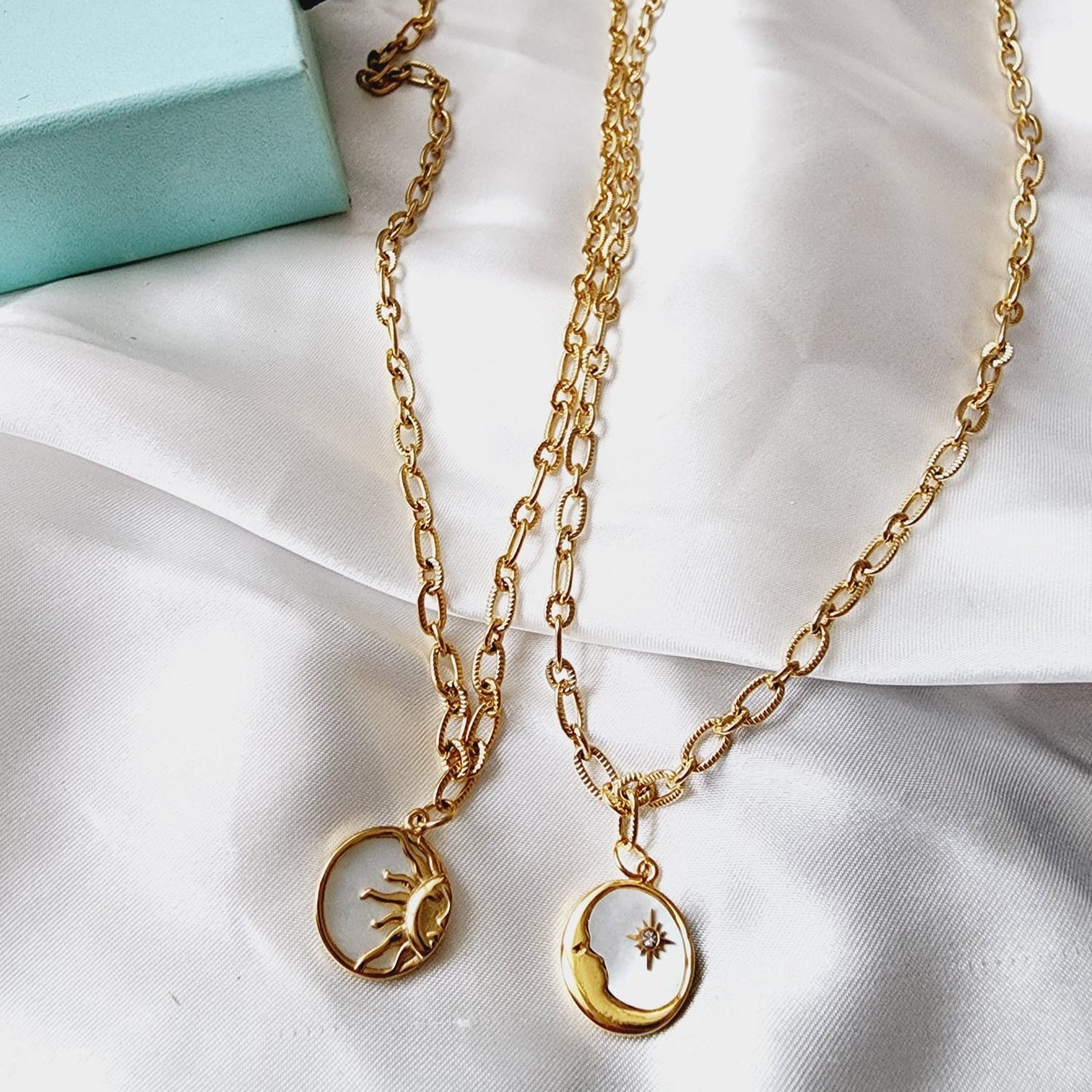 Pearl Necklace Water Resistant Necklace Water Resistant Jewelry Water Resistant water resistance jewelry Vintage Style Vintage Set Vintage Outfit Vintage Necklaces Vintage Necklace Vintage Multilayered Necklaces Vintage Multilayered Vintage Modern Jewelry vintage lovers gift vintage lovers
