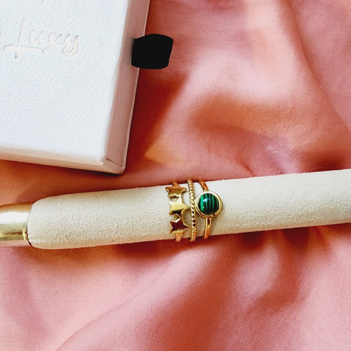Emerald ring, Star ring, Adjustable bold ring, Adjustable Gold ring, Delicate and simple ring, chunky star ring, green gold ring, waterproof ring, hypoallergenic ring, untarnish ring, anti tarnish ring, anillo de estrellas, Water Resistant Jewelry