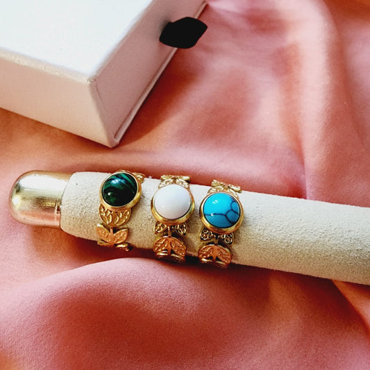 Emerald ring, Star ring, Adjustable bold ring, Adjustable Gold ring, Delicate and simple ring, chunky star ring, green gold ring, waterproof ring, hypoallergenic ring, untarnish ring, anti tarnish ring, anillo de estrellas, Water Resistant Jewelry, Blue Stone ring, Blue leaves adjustable ring