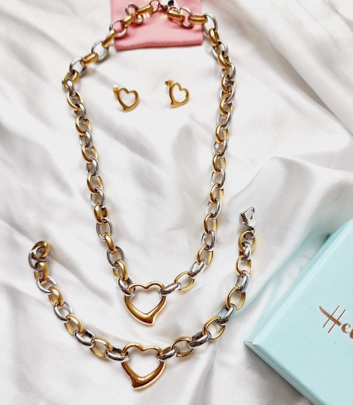 Heart Necklace, Silver Heart Necklaces and earrings, Silver heart Jewelry, Self love jewelry, self love necklace, bold heart earrings, bold heart necklace, Link Bold Necklace, Gold Filled Jewelry, Gold Filled Necklace, Fine Jewelry, silver link bold necklace, Luxury sparkle silver necklace, elegant link necklace,