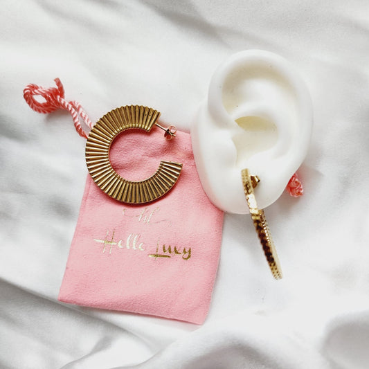 Geometric Silver earrings, bold Silver earrings, chunky rectangular earrings, two tone classy earrings, vintage two tone earrings, long lasting two tone earrings, two tone chunky earrings, two tones chunky earrings, hypoallergenic earrings, two tone everyday studs, 18k gold plated earrings, Waterproof earrings, Silver and gold earrings, Durable earrings, Elegant earrings, Timeless design, aesthetic earrings, timeless earrings,