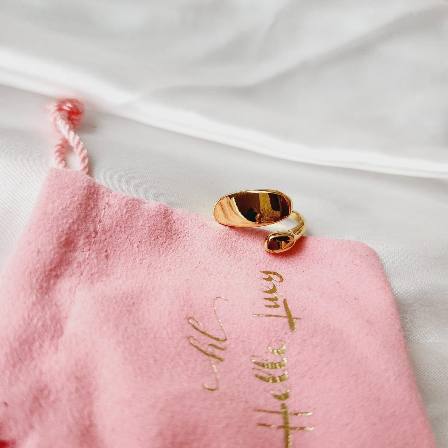 Stackable delicate Ring, gold geometric Ring, delicate dainty ring, vintage geometric ring, Adjustable Gold ring, polish cross ring, Delicate and simple ring, chunky star ring, green gold ring, waterproof ring, hypoallergenic ring, untarnish ring, anti tarnish ring, anillo de estrellas, Water Resistant Jewelry