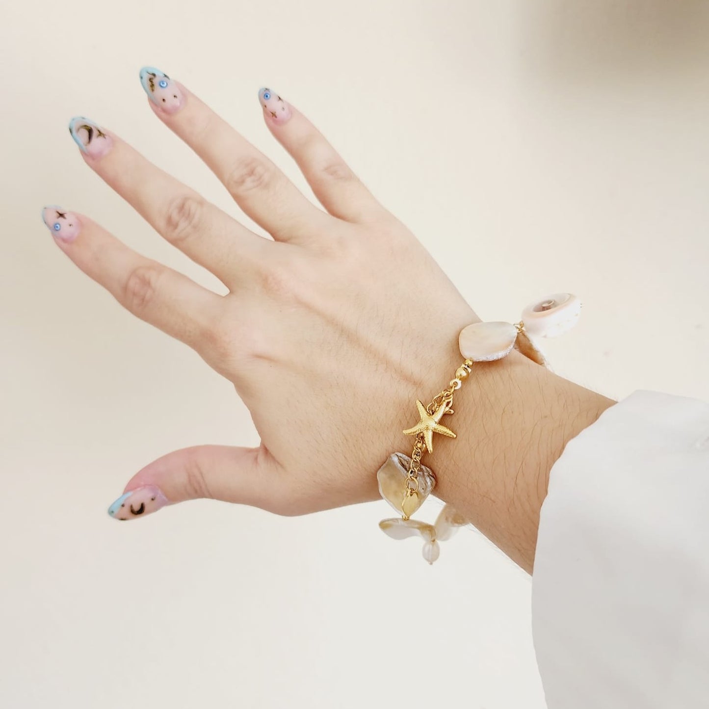 Pearl Summer bracelet, Sea Shell Star Bracelet, Nacar Bracelet, Gold Cuban Link Bracelet for Women Men, 7mm Wide 14K Gold / 18K Gold / White Gold Plated Diamond Cut Curb Chain Bracelets for Women, Hip Hop14K Gold Plated Finished Miami Cuban Link, electroplated the 14K gold bracelet, Tarnish free bold bracelet, 15mm Miami Curb Cuban Link Chain Bracelet 24k Real Gold Plated, Lifetime Jewelry, waterproof Gold Plated Bracelet