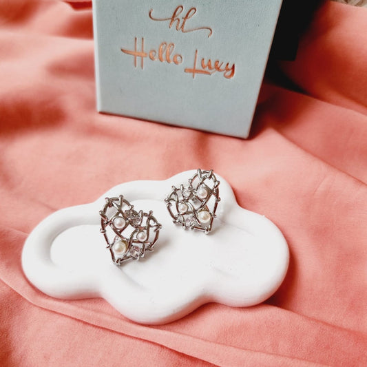 Pearl heart Geometric Earrings, Golden pearl Earrings, Pearl hoops, pearl Water Resistant Earrings, 18k Gold Plated, Vintage Earrings, Geometric lightweight earrings, Hypoallergenic Earrings, Waterproof Earrings, water resistance jewelry, Vintage Earrings, Bold Earrings, Water Resistant Earrings, Tarnish Free Earrings, Vintage Style, Vintage Earrings, tarnish free jewelry, hypoallergenic jewelry, Gift For Her, Fashion Gift for Her, Doctor Gift for Christmas