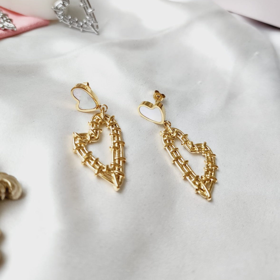 mother Pearl heart Geometric Earrings, Golden pearl Earrings, Pearl hoops, pearl Water Resistant Earrings, 18k Gold Plated, Vintage Earrings, Geometric lightweight earrings, Hypoallergenic Earrings, Waterproof Earrings, water resistance jewelry, Vintage Earrings, Bold Earrings, Water Resistant Earrings, Tarnish Free Earrings, Vintage Style, Vintage Earrings, tarnish free jewelry, hypoallergenic jewelry, Gift For Her, Fashion Gift for Her, Doctor Gift for Christmas