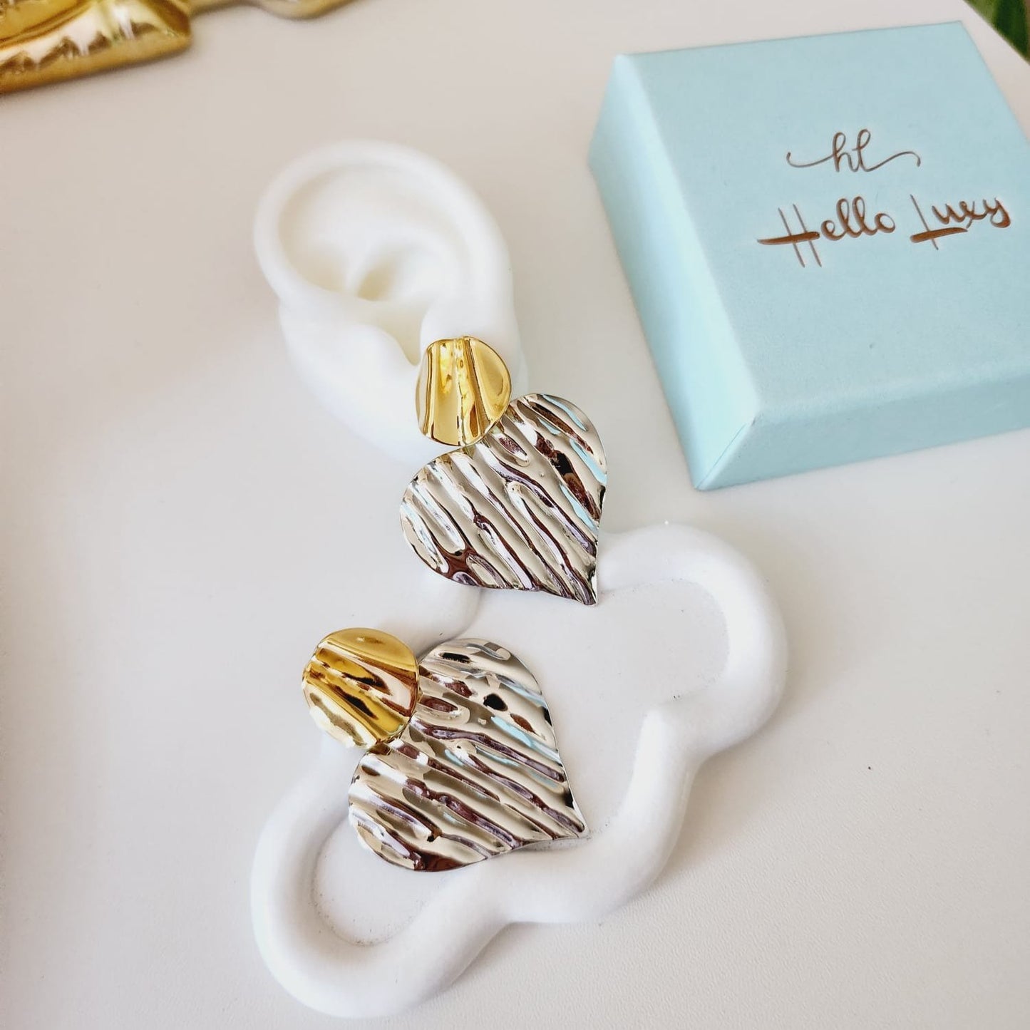 Two tone Geometric Earrings, two tone hoops, two tone earrings, two tones Water Resistant Earrings, 18k Gold Plated, Vintage Earrings, everyday earrings, lightweight earrings, Hypoallergenic Earrings, Waterproof Earrings, water resistance jewelry, Vintage Earrings, Bold Earrings, Water Resistant Earrings, Tarnish Free Earrings, Vintage Style, Vintage Earrings, tarnish free jewelry, hypoallergenic jewelry, Gift For Her, Fashion Gift for Her, Doctor Gift for Christmas