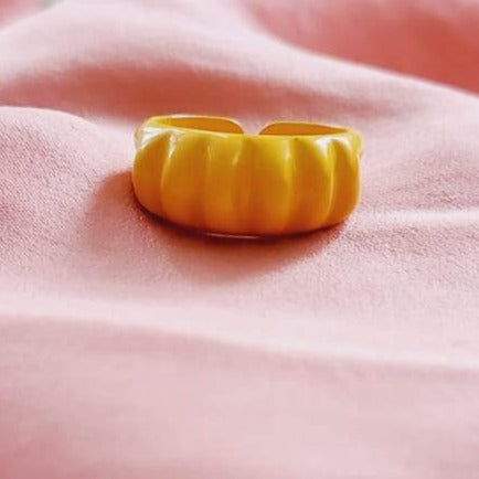 Candy Rings, Colorful Rings, Pride Rings, Summer Rings, Summer Essentials, Rainbow Rings, Color Rings, Happy Face Rings, Cubanas Rings, Croissant Rings, Twisted Rings, Pearls Rings, Smile Face Rings, Happy Face Rings, Gucci Rings, GG Rings