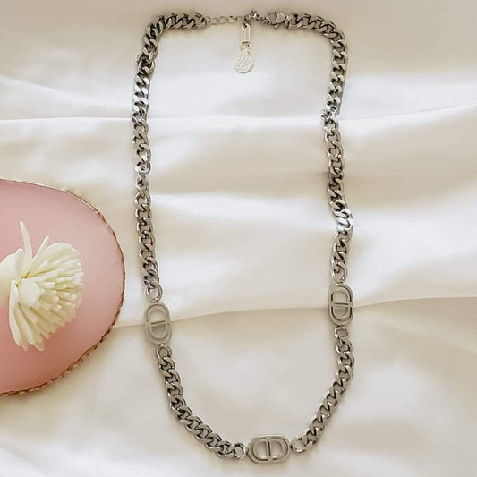 Water Resistant Necklace, Christian Dior Inspiration, Tarnish Free Necklace, Sweat Resistant Necklace, Gold Plated Jewelry, Gold Plated Necklace, Fine Jewelry Brand, Fine Jewelry, Fine Necklace, Dior Inspirational Necklace, Ellie Vail Jewelry, Hey Harper Jewelry, Nola Jewelry, Missomma Jewelry