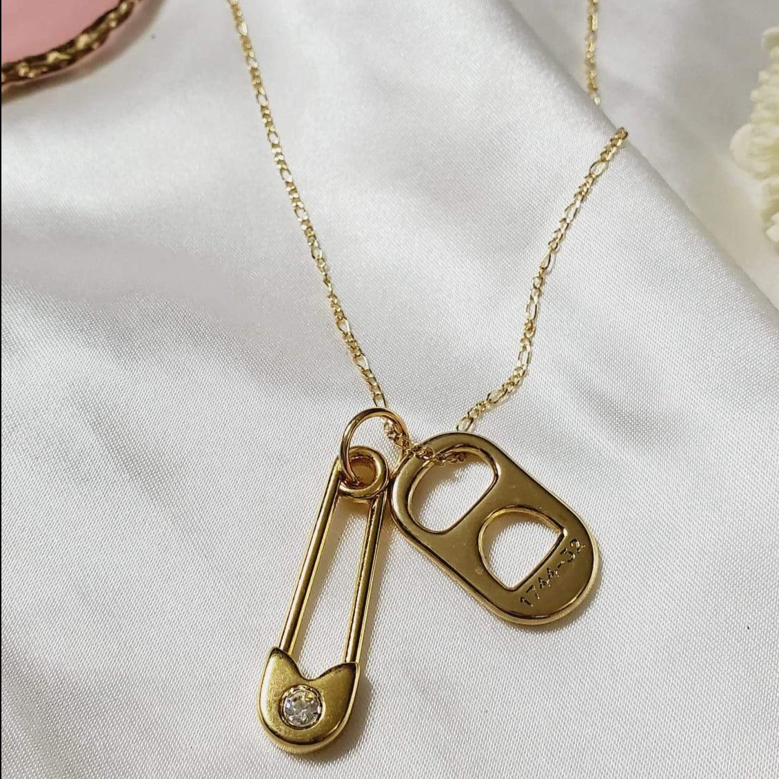 Gold Filled Necklace, Peace Gold filled Necklace, Peace Gold Chain, Gift for Daughter, Gift for mom, Gift for sister, gift for best friend, Gift for Aunt, Christmas gift for daughter, Christmas gift for her, Motivational Chain, Motivational Necklace, Inspirational Chain, Inspirational Jewelry, Inspirational Necklace, Meaningful Jewelry, Meaningful Chain, Meaningful Necklaces