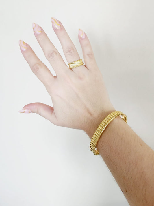 wide chunky bangle, Water Resistant bold bracelets, Water Resistant simple bracelets, sweat resistant jewelry, water resistant minimalist jewelry, minimalist bracelets, timeless gold bangle, waterproof bracelets, stainless steel bangles, 18k gold plated simple bangle, 18k gold plated classy bracelets, 18k gold filled bracelets, 18k gold filled classy bangles, gold vintage bracelets, tarnish free bangles, stackable bracelets, gold stackable bracelets,