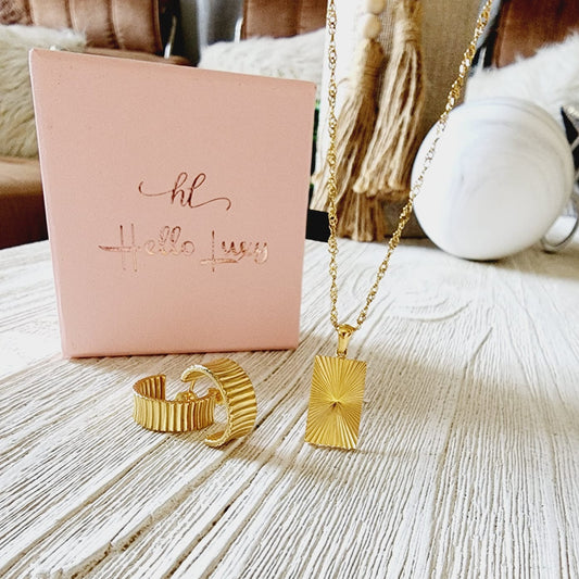 wide chunky earring, Water Resistant bold earrings, Waterproof simple earrings, sweat resistant jewelry, water resistant minimalist jewelry, minimalist earrings, timeless gold earrings, waterproof earrings, 18k gold plated simple earrings, 18k gold plated classy earrings, 18k gold filled earrings, 18k gold filled classy earrings, gold vintage earrings, tarnish free earrings, stackable earrings, gold stackable earrings, tarnish free jewelry, dainty abstract earrings, dainty chunky earrings, minimalist hoops