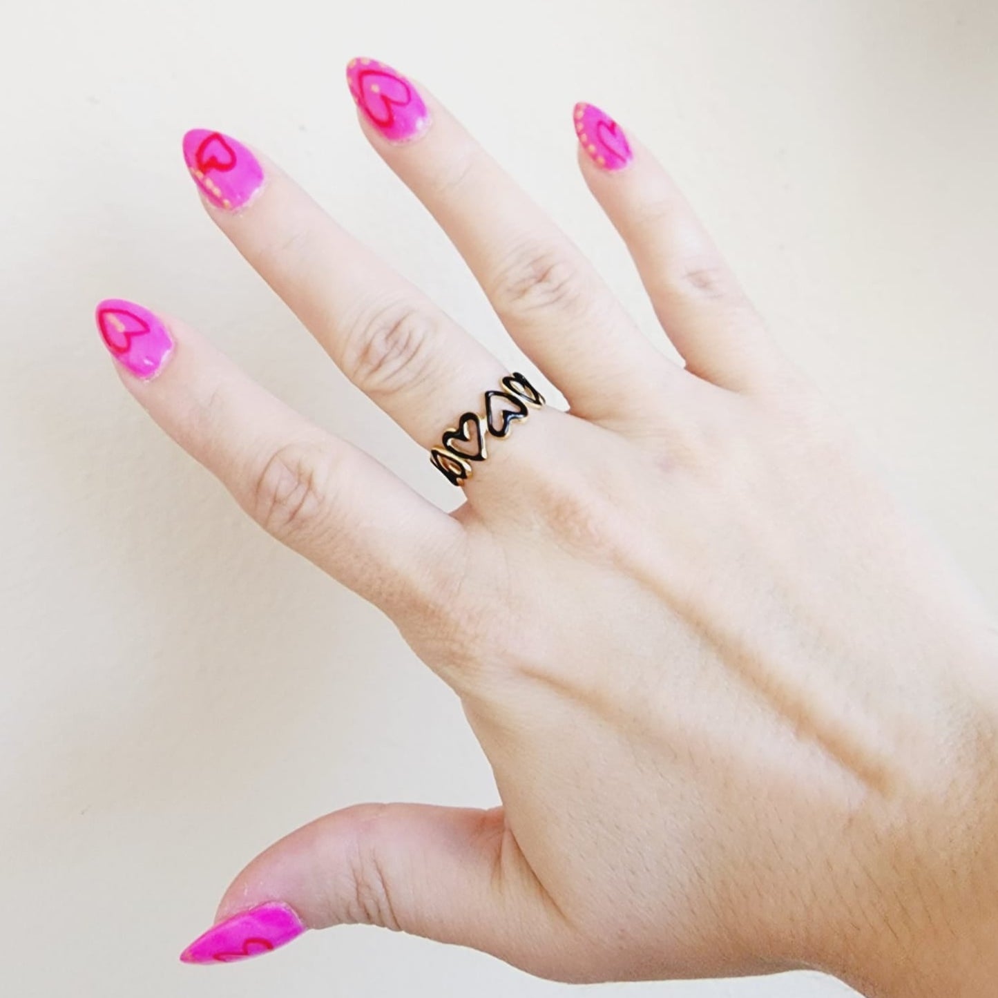 black heart ring, adjustable black ring, adjustable heart ring, unique style, heart jewelry, statement ring, heart ring, chunky heart ring, promise ring, bold heart ring, valentine gift, jewelry gift for valentines, love ring, love jewelry, gift for wife, gift for friend, friendship gifts, self love ring, amor propio anillo, anillo de corazon, waterproof ring, waterproof jewelry, timeless jewelry, timeless ring, gift for girlfriend, soulmate ring, classy ring, dainty ring, everyday ring, must have ring