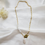 Baroque Pearls necklace, pearl necklace, lock necklace, pearls and lock necklace,  Vintage Style  Vintage Set  Vintage Outfit  Vintage Necklaces  Vintage Necklace