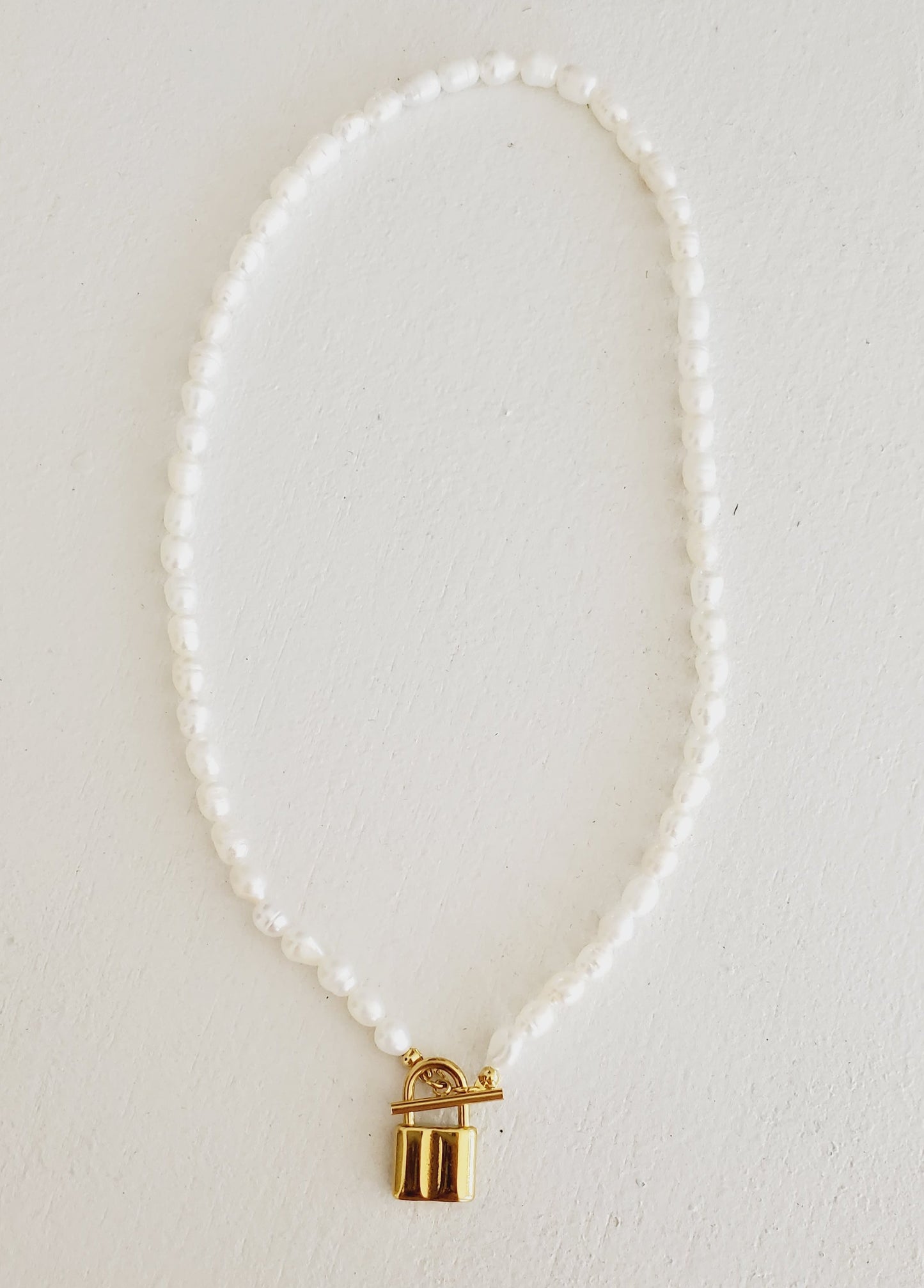 Baroque Pearls necklace, pearl necklace, lock necklace, pearls and lock necklace,  Vintage Style  Vintage Set  Vintage Outfit  Vintage Necklaces  Vintage Necklace