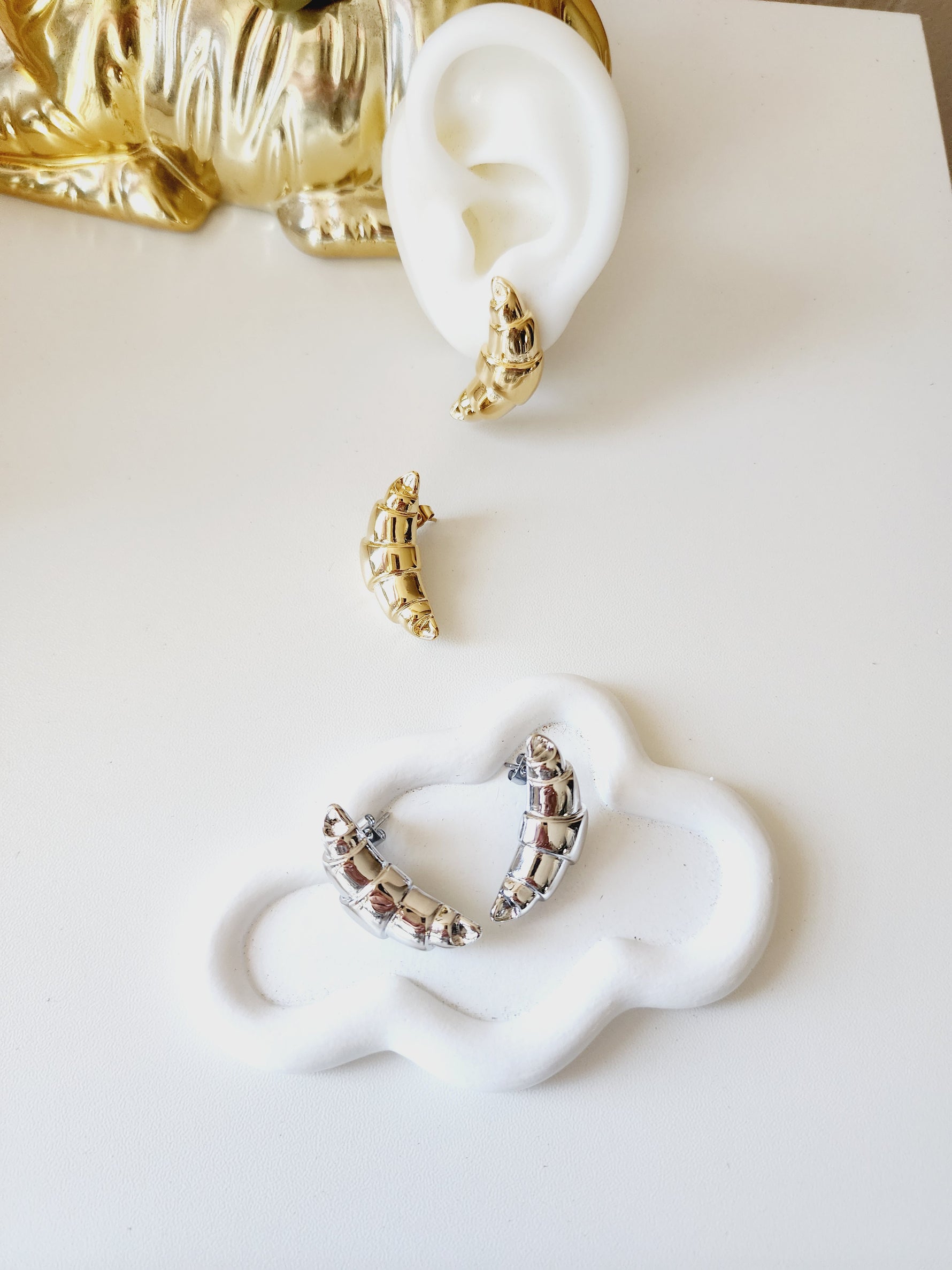 two-tone earrings, gold and silver earrings, waterproof earrings, curved earrings, segmented earrings, stainless steel earrings, hypoallergenic earrings, tarnish-free earrings, Hello Luxy jewelry.