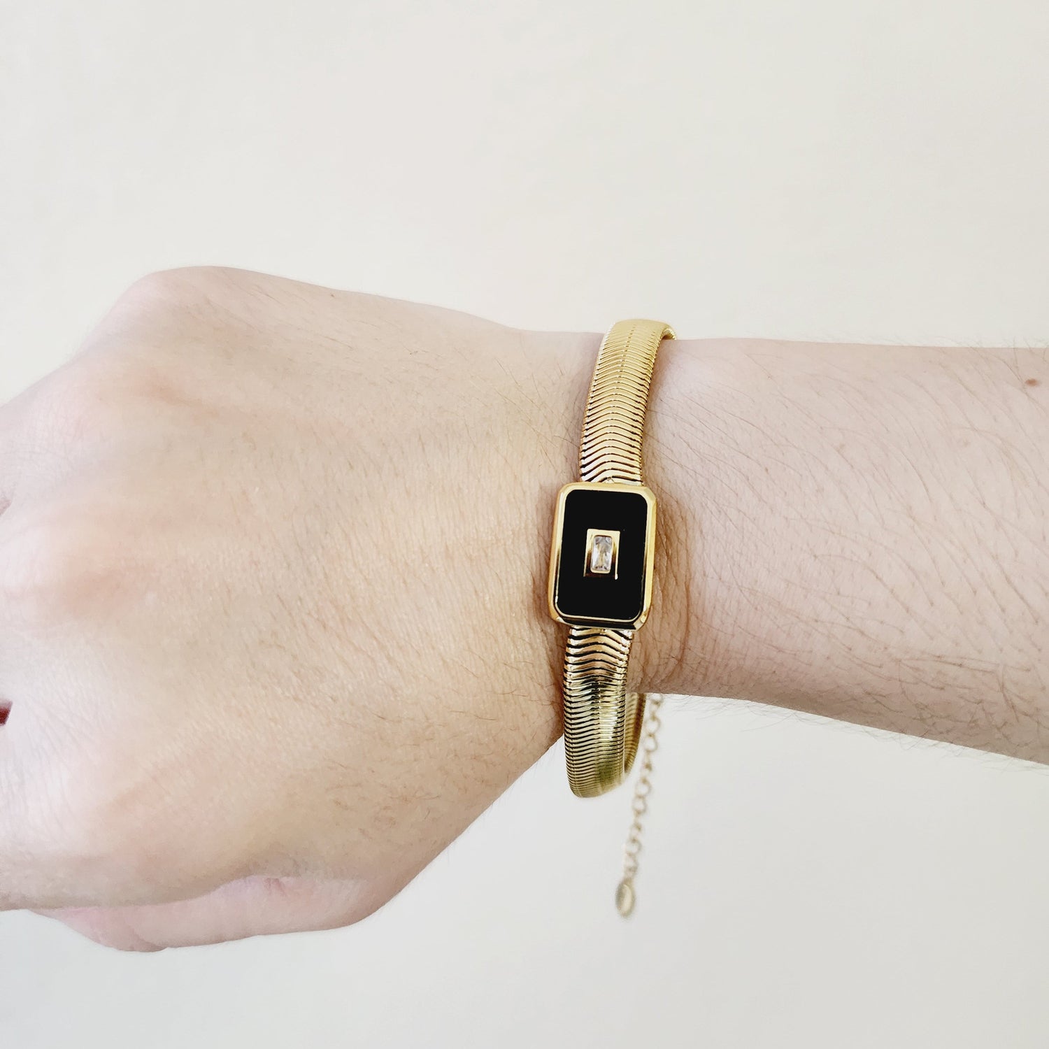 Black geometric bracelet, Rectangular black bracelet, black snake Bracelet, Vintage bracelet, double tone jewelry, Water resistance Bracelet, Mesh silver bracelet, Vintage Jewelry, 
Cuban Bracelet, Vintage Bracelet, Paper Link Bracelet, Minimalist Jewelry, Minimalist Gift for her, religious gift, waterproof bracelet, Water resistant bracelet, Minimalist Gift

Minimalist Bracelet

Minimaliist Jewelry