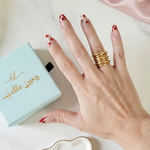 Bold interlink geometric ring, chunky golden ring, maximalism golden ring, chunky stackable ring, promise ring, bold heart ring, valentine gift, jewelry gift for valentines, love ring, love jewelry, gift for wife, gift for friend, friendship gifts, self love ring, amor propio anillo, anillo de corazon, waterproof ring, waterproof jewelry, timeless jewelry, timeless ring, gift for girlfriend, soulmate ring, elegant ring, classy ring, dainty ring, everyday ring, must have ring, must have jewelry