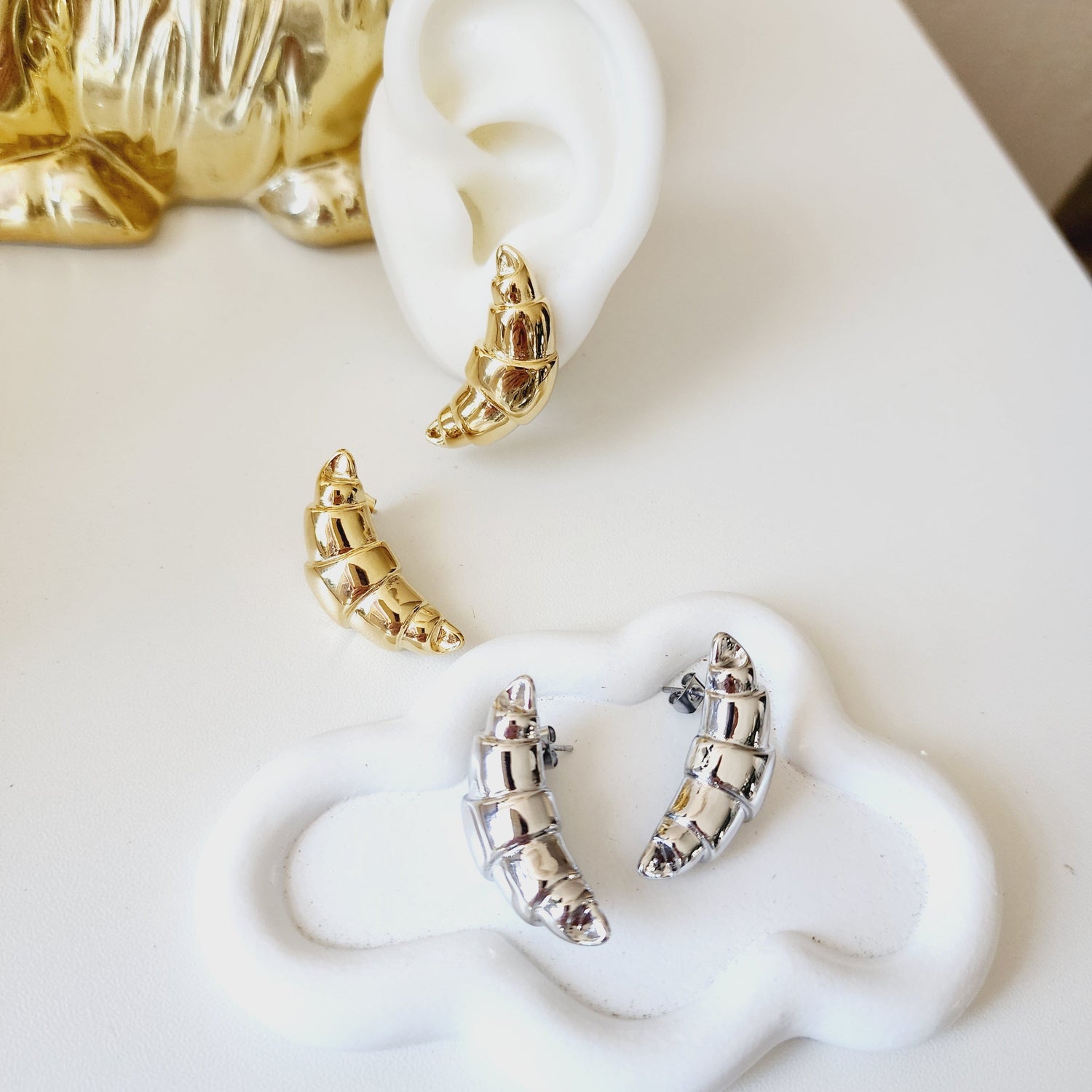 two-tone earrings, gold and silver earrings, waterproof earrings, curved earrings, segmented earrings, stainless steel earrings, hypoallergenic earrings, tarnish-free earrings, Hello Luxy jewelry.