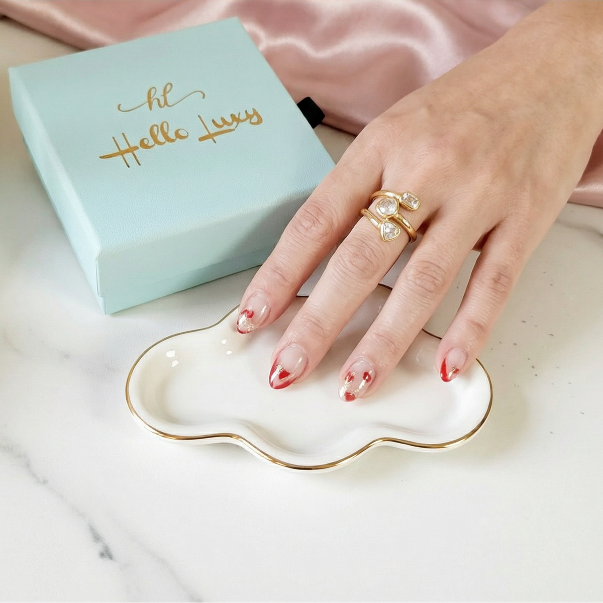 Crystal Heart geometric delicate love ring, crystals heart ring, heart ring, chunky heart ring, promise ring, bold heart ring, valentine gift, jewelry gift for valentines, love ring, love jewelry, gift for wife, gift for friend, friendship gifts, self love ring, amor propio anillo, anillo de corazon, waterproof ring, waterproof jewelry, timeless jewelry, timeless ring, gift for girlfriend, soulmate ring, elegant ring, classy ring, dainty ring, everyday ring, must have ring, must have jewelry