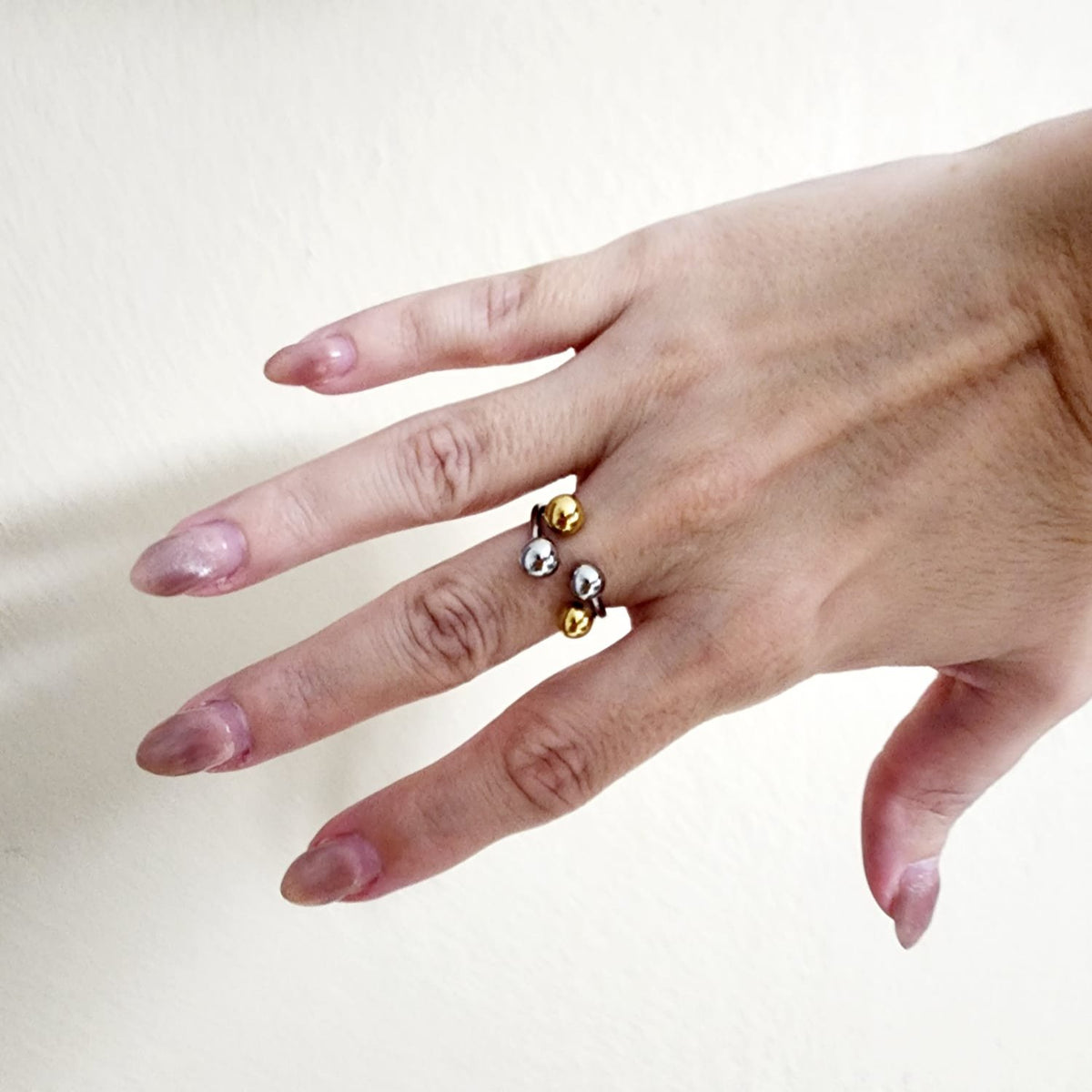 Two Tone Rings Pinterest Dual tone ring, Two tone ball ring, Double Tone glossy Ring, Double ...