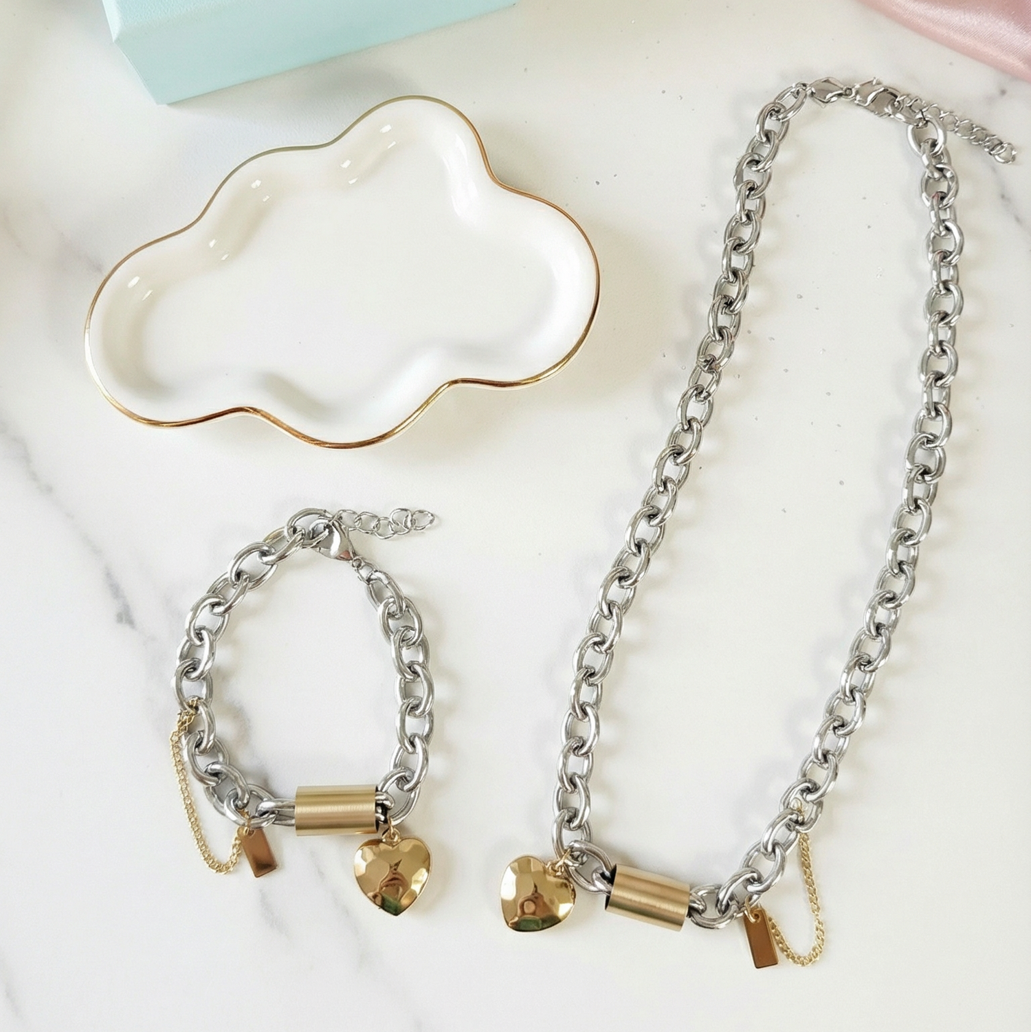 Edgy Chunky Two tone rolo Necklace, Edgy Geometric two tone necklace and bracelet, bold two tone circular necklace and bracelet, chunky two tone necklace and bracelet, infinity necklace and bracelet,  Silver Geometric necklace and bracelets, Gold Geometric necklace and earrings

Water Resistant Necklace

Water Resistant Jewelry

Water Resistant

water resistance jewelry
