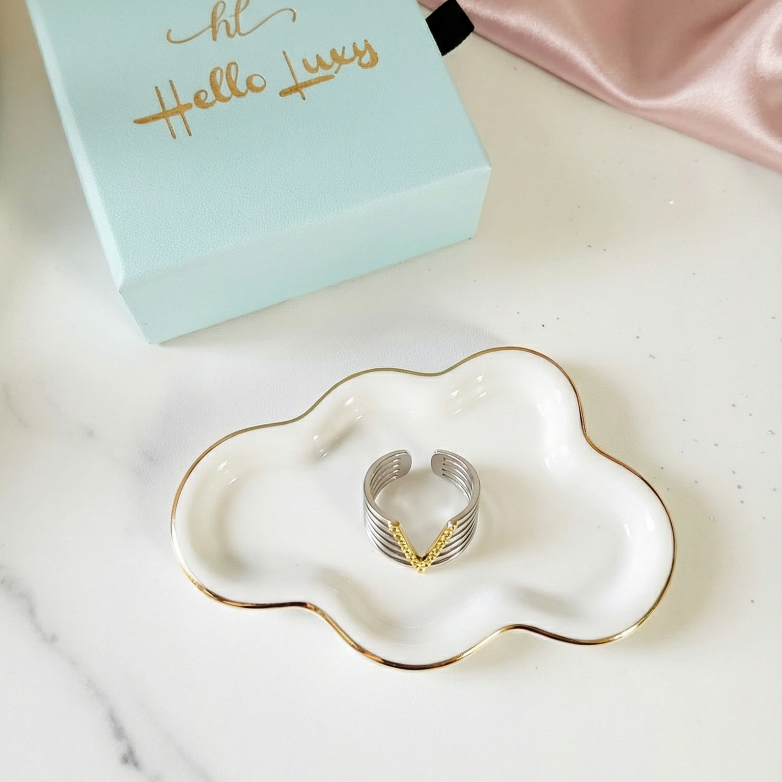 Edgy V Style Adjustable Two tone ring, two tone heart ring, two tone love ring, heart ring, chunky heart ring, promise ring, bold heart ring, valentine gift, jewelry gift for valentines, love ring, love jewelry, gift for wife, gift for friend, friendship gifts, self love ring, amor propio anillo, anillo de corazon, waterproof ring, waterproof jewelry, timeless jewelry, timeless ring, gift for girlfriend, soulmate ring, elegant ring, classy ring, dainty ring, everyday ring, must have ring, must have jewelry