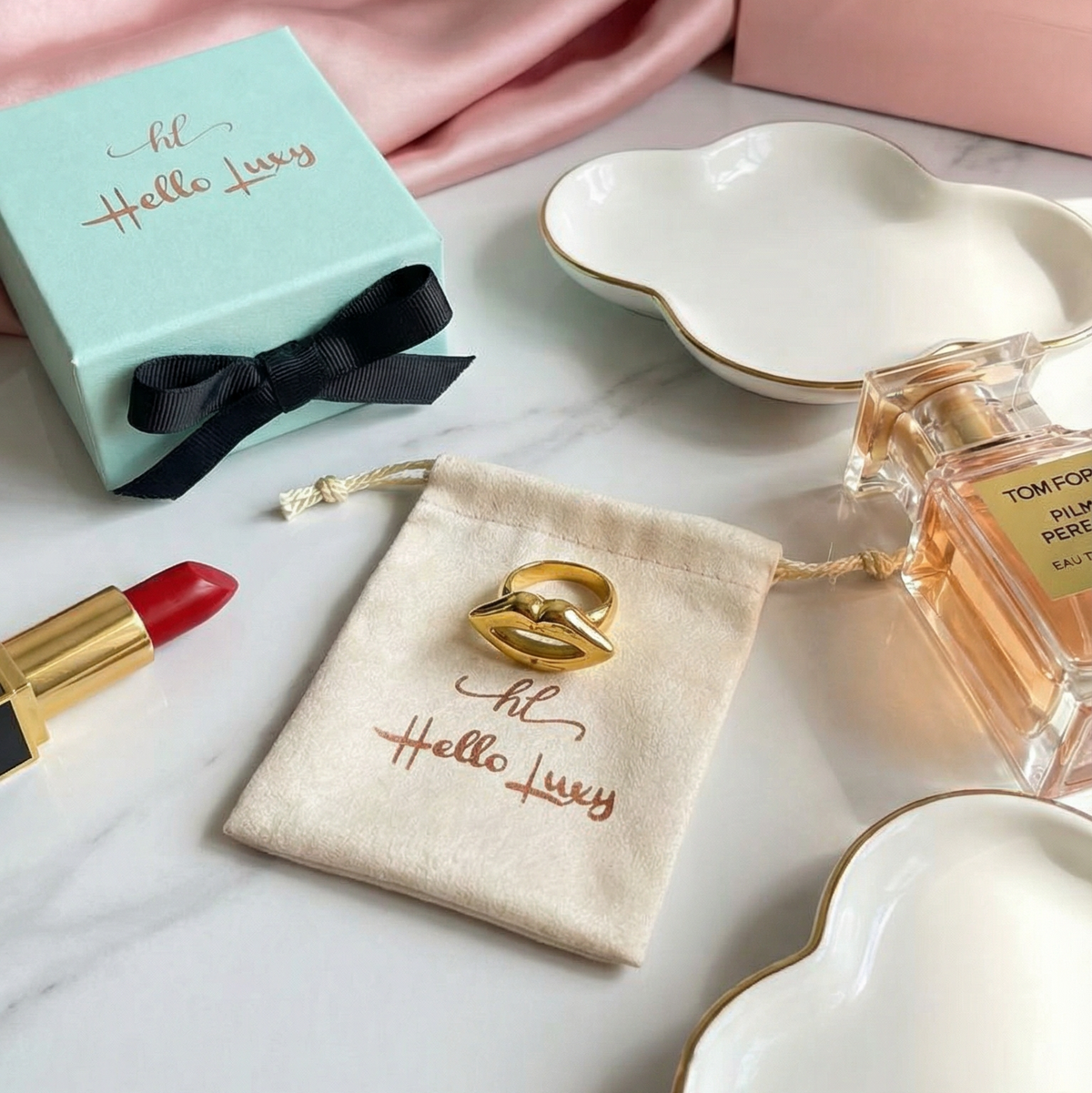 Adjustable Kiss Gold ring, Gold Lips ring, Gold love ring, heart ring, chunky heart ring, promise ring, bold heart ring, valentine gift, jewelry gift for valentines, love ring, love jewelry, gift for wife, gift for friend, friendship gifts, self love ring, amor propio anillo, anillo de corazon, waterproof ring, waterproof jewelry, timeless jewelry, timeless ring, gift for girlfriend, soulmate ring, elegant ring, classy ring, dainty ring, everyday ring, must have ring, must have jewelry