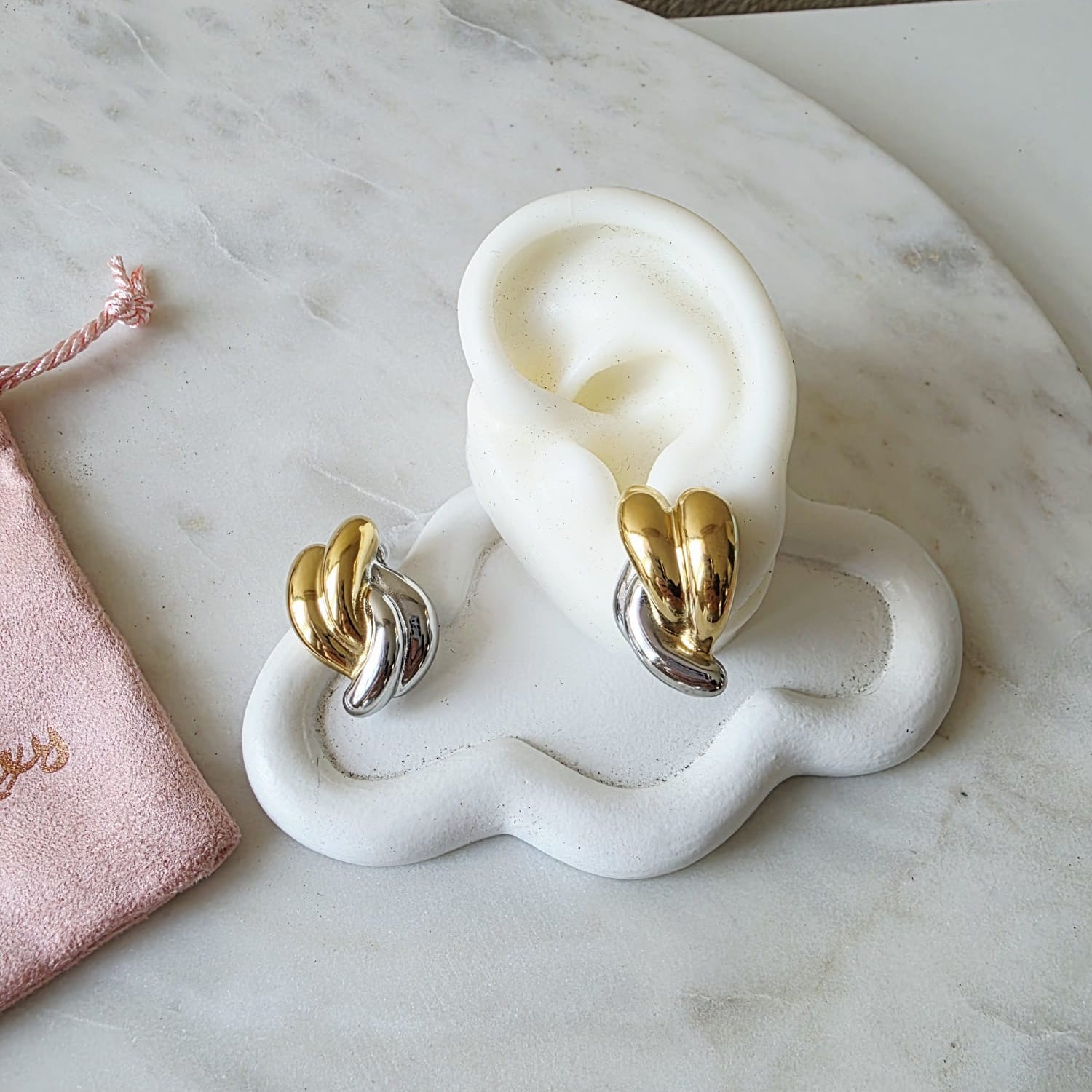 Bold Ear Cuff, Stainless Steel Ear cuff, chunky ear cuff, classy ear cuff, edgy ear cuff, stacking ear cuff, Simple Ear hole free, Ear bone clip, gold ear bone clip, gold ear hole earrings, Water resistant gold hoops, tarnish free gold open hoops, Lightweight Chunky Open Hoops, 14k lightweight chunky hoops, 14k gold hoops, 14k Double tone hoops, 18k Gold Filled lightweight hoops, 18k Gold Filled hoops, classy gold hoops, bold gold hoops, chunky double tone hoops, chunky medium gold hoops, chunky medium doub