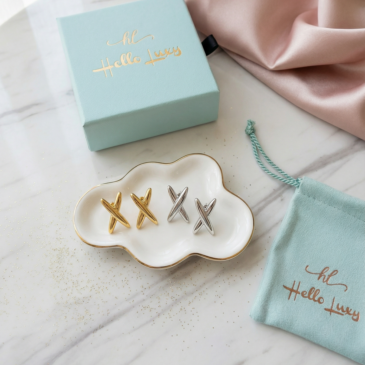 Geometric Earrings, Geometric Gold Earrings, Ex bold earrings, geometric bold earrings, 18k Gold Plated, Vintage Earrings, Geometric lightweight earrings, Hypoallergenic Earrings, Waterproof Earrings, water resistance jewelry, Vintage Earrings, Bold Earrings, Water Resistant Earrings, Tarnish Free Earrings, Vintage Style, Vintage Earrings,