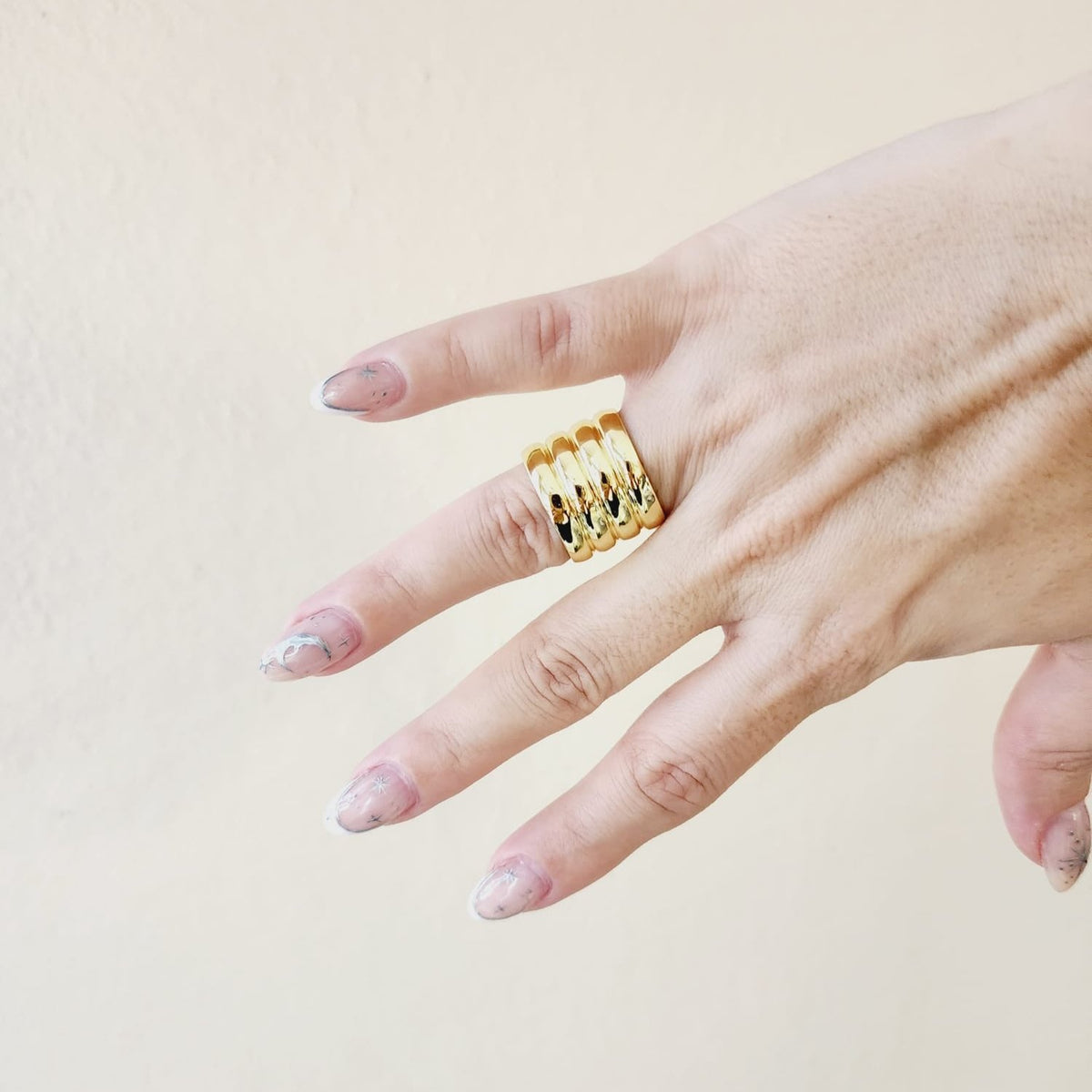 Bold Ring, Chunky Silver Ring, Chunky Golden Ring, chunky gold rings, gold plated rings, womens gold rings, gold stacking rings, gold and silver rings, statement ring, gold plated rings for women, gold plated ring, gold plated rings women, anillos de acero inoxidable para mujer, gold rings size 10, gold and silver ring, size 10 gold rings for women, gold rings for women size 10, Gold Plated Jewelry, tarnish free jewelry, Water Resistant, sweat resistant jewelry, water resistance jewelry, minimalist jewelry,