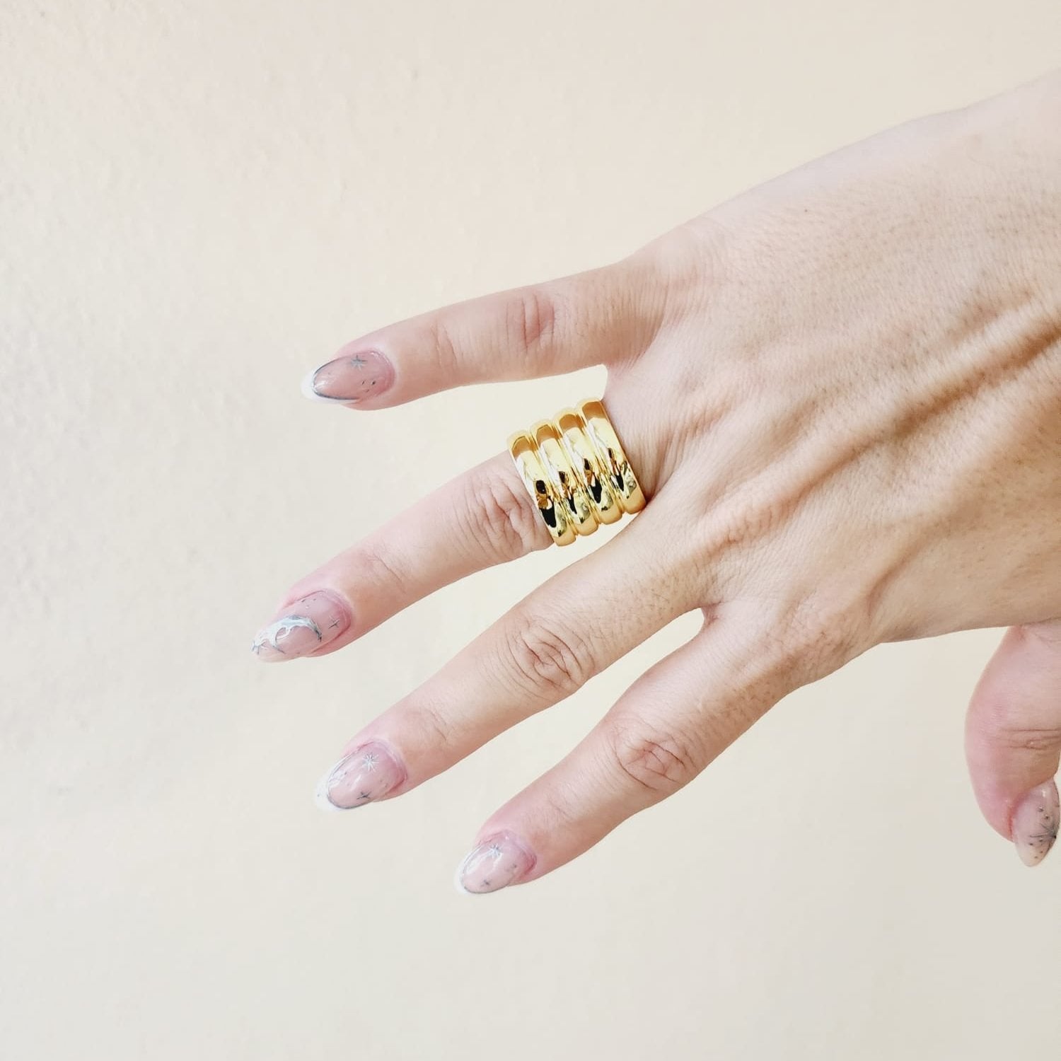 Bold Ring, Chunky Silver Ring, Chunky Golden Ring, chunky gold rings, gold plated rings, womens gold rings, gold stacking rings, gold and silver rings, statement ring, gold plated rings for women, gold plated ring, gold plated rings women, anillos de acero inoxidable para mujer, gold rings size 10, gold and silver ring, size 10 gold rings for women, gold rings for women size 10, Gold Plated Jewelry, tarnish free jewelry, Water Resistant, sweat resistant jewelry, water resistance jewelry, minimalist jewelry,