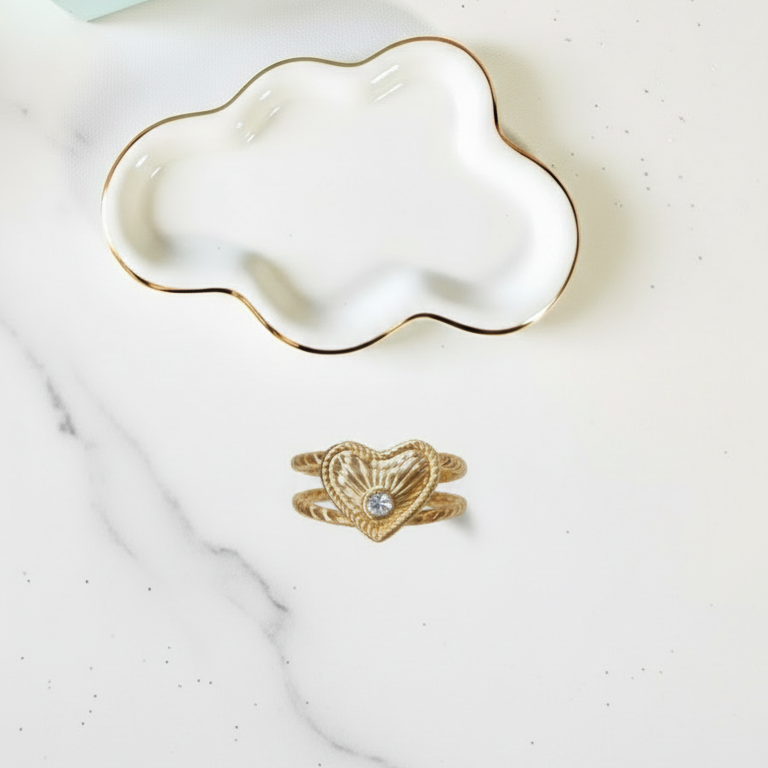 Golden Textured Heart Gold ring, Gold heart ring, Gold love ring, heart ring, chunky heart ring, promise ring, bold heart ring, valentine gift, jewelry gift for valentines, love ring, love jewelry, gift for wife, gift for friend, friendship gifts, self love ring, amor propio anillo, anillo de corazon, waterproof ring, waterproof jewelry, timeless jewelry, timeless ring, gift for girlfriend, soulmate ring, elegant ring, classy ring, dainty ring, everyday ring, must have ring, must have jewelry