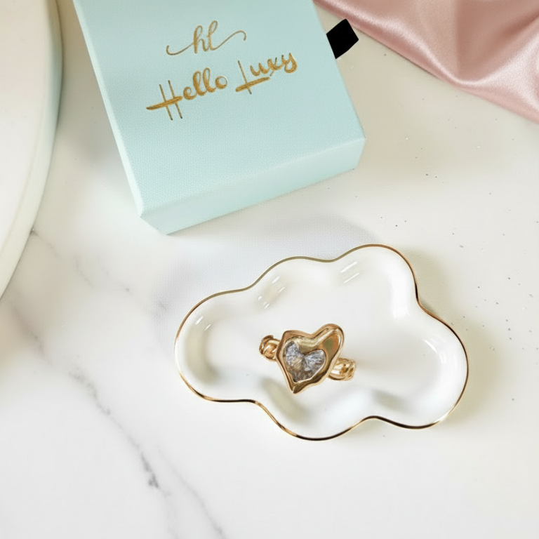 Crystal Heart Gold ring, Gold Lips ring, Gold love ring, heart ring, chunky heart ring, promise ring, bold heart ring, valentine gift, jewelry gift for valentines, love ring, love jewelry, gift for wife, gift for friend, friendship gifts, self love ring, amor propio anillo, anillo de corazon, waterproof ring, waterproof jewelry, timeless jewelry, timeless ring, gift for girlfriend, soulmate ring, elegant ring, classy ring, dainty ring, everyday ring, must have ring, must have jewelry