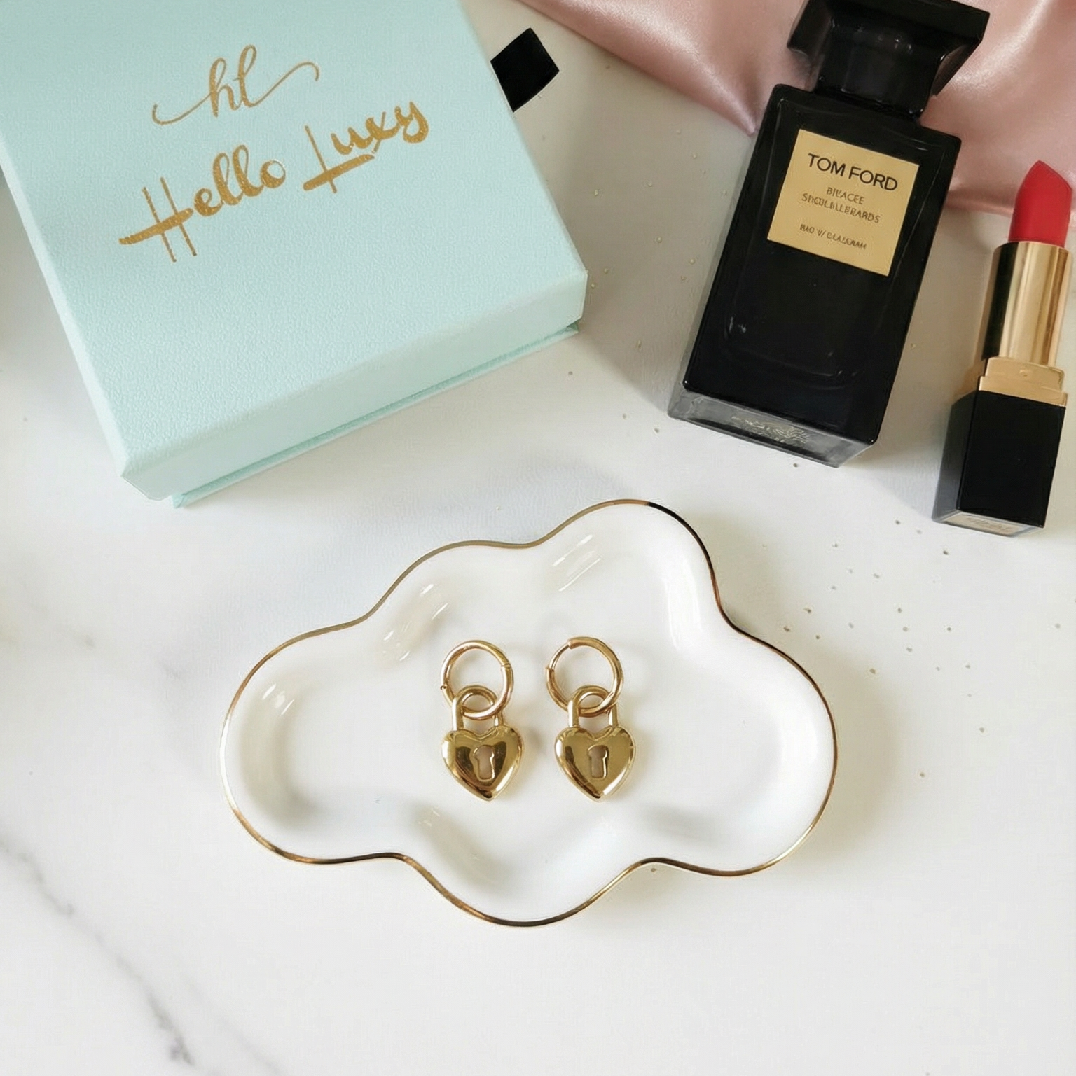 Geometric Earrings, Geometric Gold Earrings, Ex bold earrings, geometric bold earrings, 18k Gold Plated, Vintage Earrings, Geometric lightweight earrings, Hypoallergenic Earrings, Waterproof Earrings, water resistance jewelry, Vintage Earrings, Bold Earrings, Water Resistant Earrings, Tarnish Free Earrings, Vintage Style, Vintage Earrings, tarnish free jewelry, hypoallergenic jewelry, Gift For Her, Fashion Gift for Her, Doctor Gift for Christmas