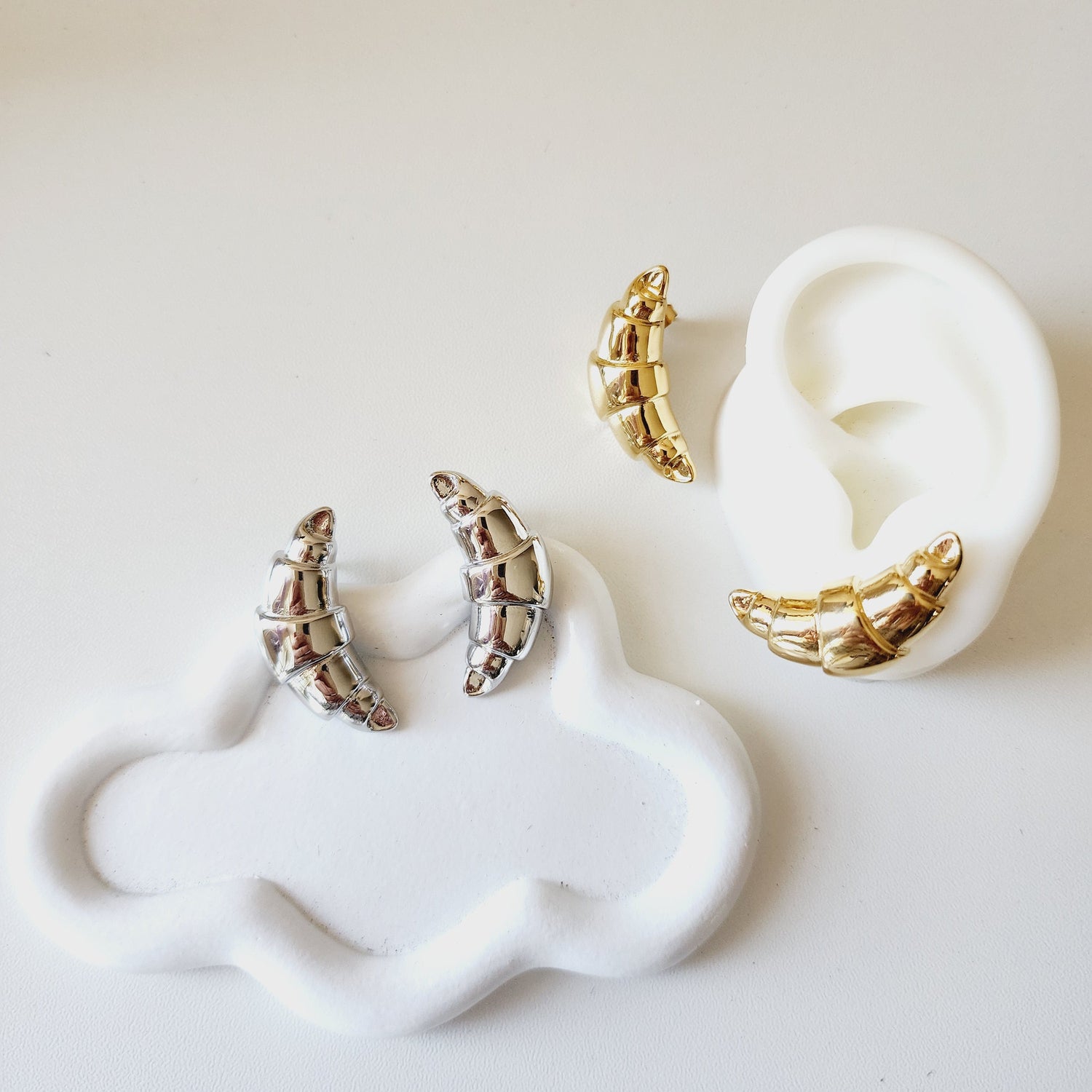 two-tone earrings, gold and silver earrings, waterproof earrings, curved earrings, segmented earrings, stainless steel earrings, hypoallergenic earrings, tarnish-free earrings, Hello Luxy jewelry.