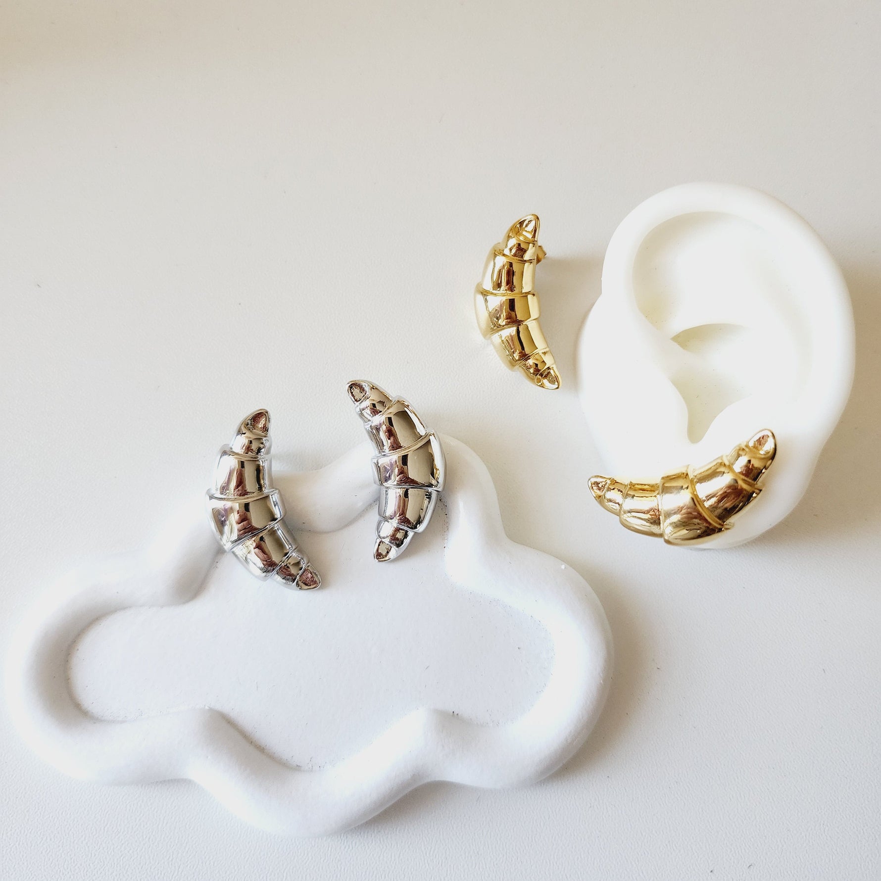 two-tone earrings, gold and silver earrings, waterproof earrings, curved earrings, segmented earrings, stainless steel earrings, hypoallergenic earrings, tarnish-free earrings, Hello Luxy jewelry.