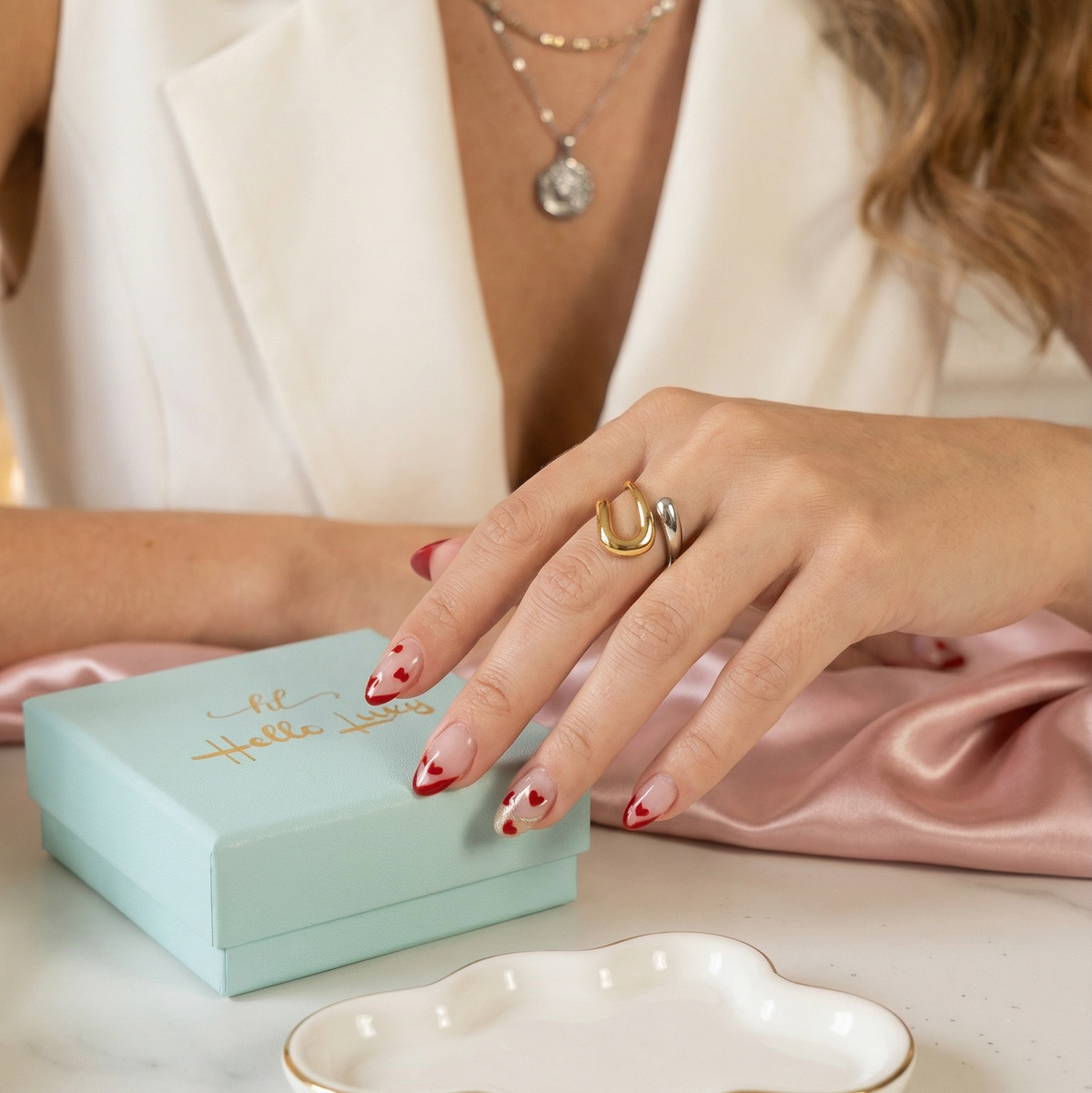 Adjustable Two tone ring, two tone heart ring, two tone love ring, heart ring, chunky heart ring, promise ring, bold heart ring, valentine gift, jewelry gift for valentines, love ring, love jewelry, gift for wife, gift for friend, friendship gifts, self love ring, amor propio anillo, anillo de corazon, waterproof ring, waterproof jewelry, timeless jewelry, timeless ring, gift for girlfriend, soulmate ring, elegant ring, classy ring, dainty ring, everyday ring, must have ring, must have jewelry