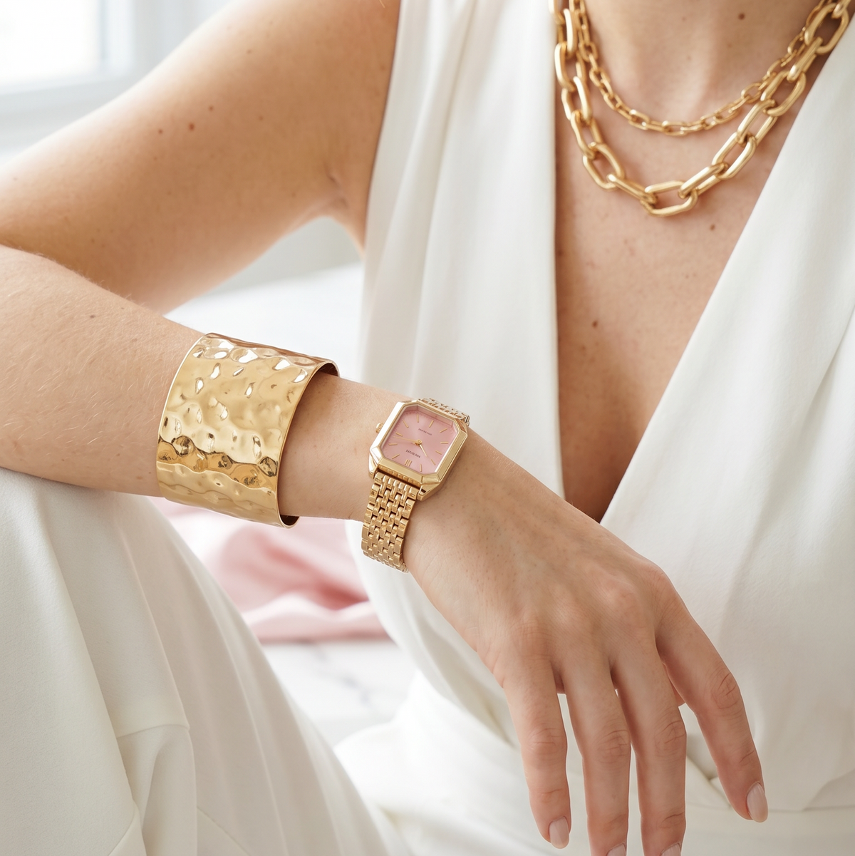 Vintage Square Watch, Vintage Square white Watch, Vintage Square Black Watch, Vintage Square Green Watch, Vintage Square Pink Watch, Gift for mom, Watch for mom, golden nacar watch ring, elegant golden square watch for mom, Golden Square vintage watch for women