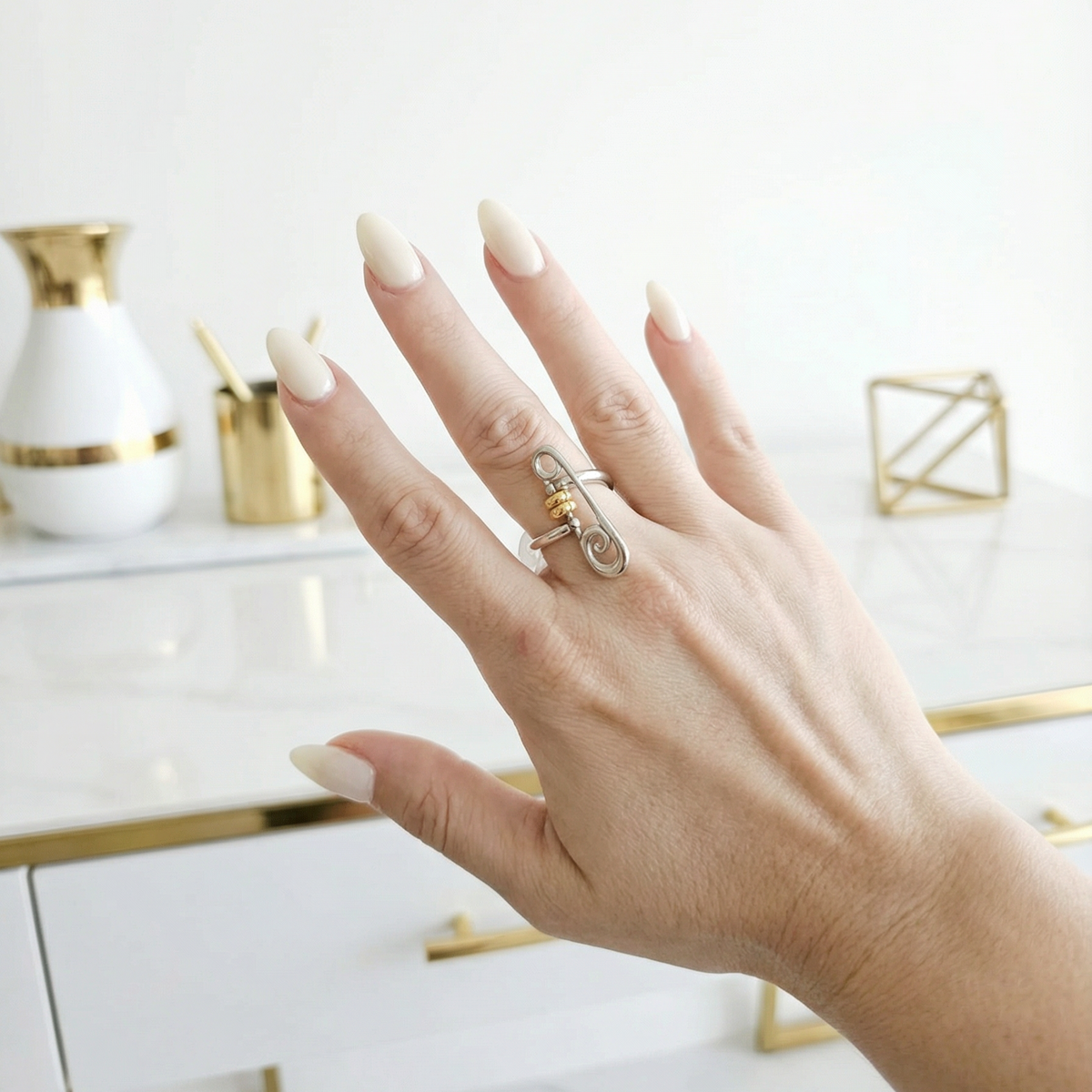 Two tone ring, two tone safety pin ring, two tone edgy ring, bold ring gift, chunky ring, promise ring, bold heart ring, valentine gift, jewelry gift for valentines, love ring, love jewelry, gift for wife, gift for friend, friendship gifts, self love ring, amor propio anillo, anillo de corazon, waterproof ring, waterproof jewelry, timeless jewelry, timeless ring, gift for girlfriend, soulmate ring, elegant ring, classy ring, dainty ring, everyday ring, must have ring, must have jewelry