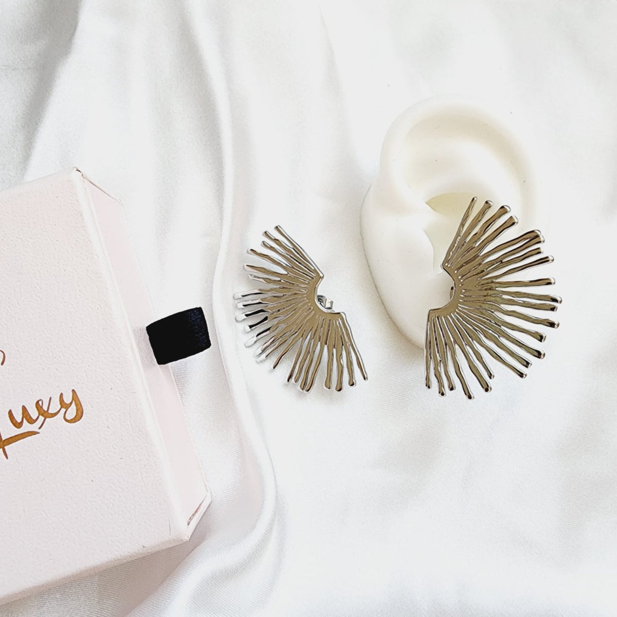 fan earrings, silver earrings, hypoallergenic earrings, fan maxi studs, 18k gold plated earrings, Waterproof earrings, Silver and gold, Durable earrings, Elegant earrings, Timeless design, aesthetic earrings, timeless earrings, Fashion accessories, Stylish jewelry, stylish earrings, Versatile jewelry, Bold Earrings