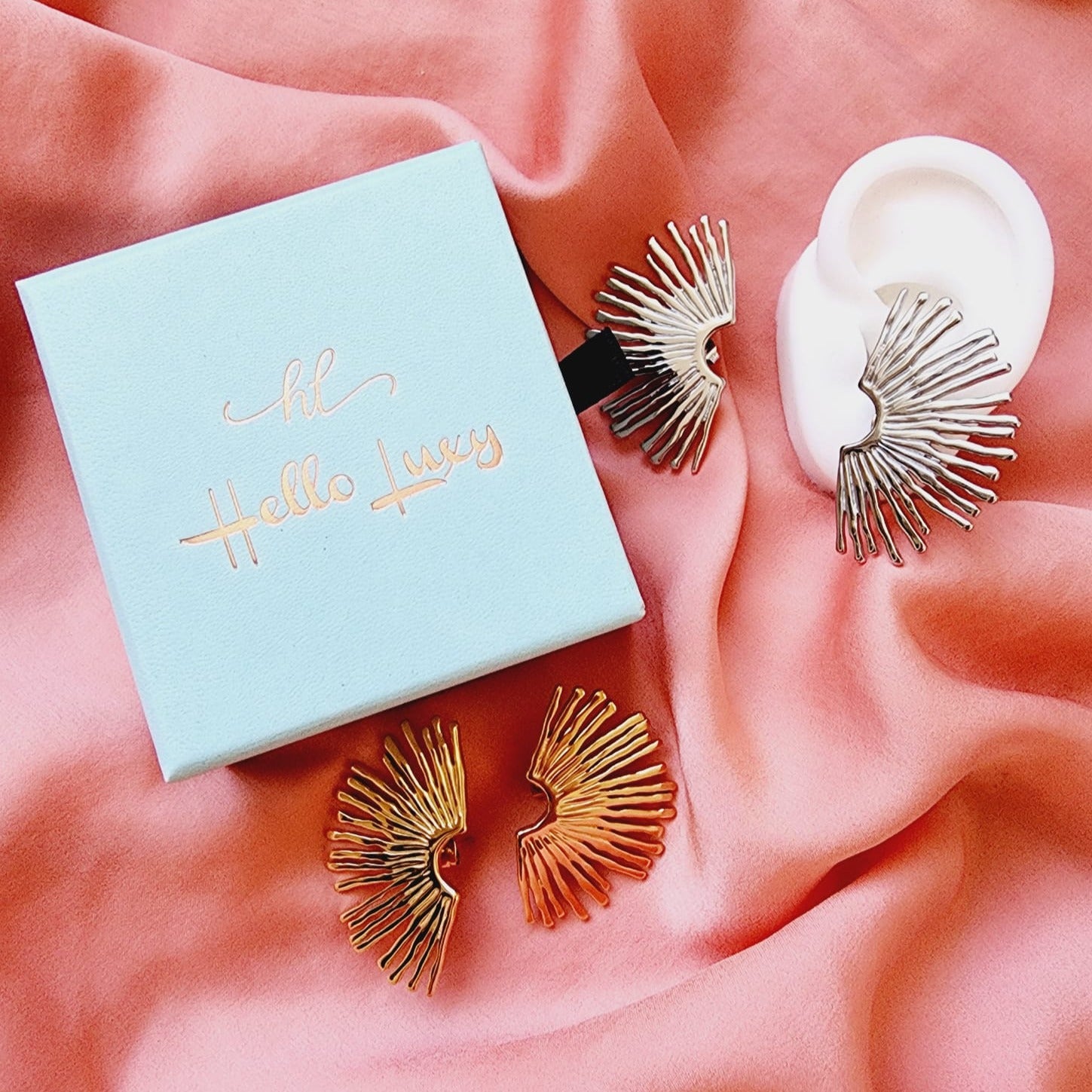 fan earrings, silver earrings, hypoallergenic earrings, fan maxi studs, 18k gold plated earrings, Waterproof earrings, Silver and gold, Durable earrings, Elegant earrings, Timeless design, aesthetic earrings, timeless earrings, Fashion accessories, Stylish jewelry, stylish earrings, Versatile jewelry, Bold Earrings