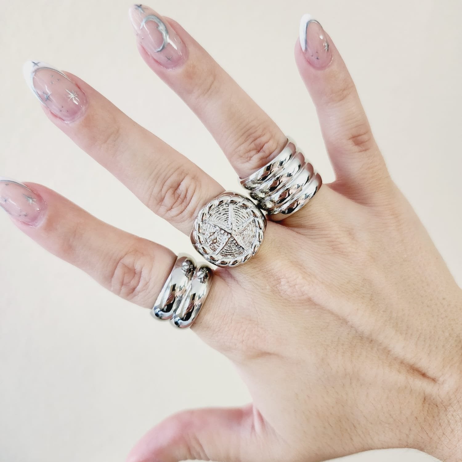 Bold Ring, Chunky Silver Ring, Chunky Golden Ring, chunky gold rings, gold plated rings, womens gold rings, gold stacking rings, gold and silver rings, statement ring, gold plated rings for women, gold plated ring, gold plated rings women, anillos de acero inoxidable para mujer, gold rings size 10, gold and silver ring, size 10 gold rings for women, gold rings for women size 10, Gold Plated Jewelry, tarnish free jewelry, Water Resistant, sweat resistant jewelry, water resistance jewelry, minimalist jewelry,