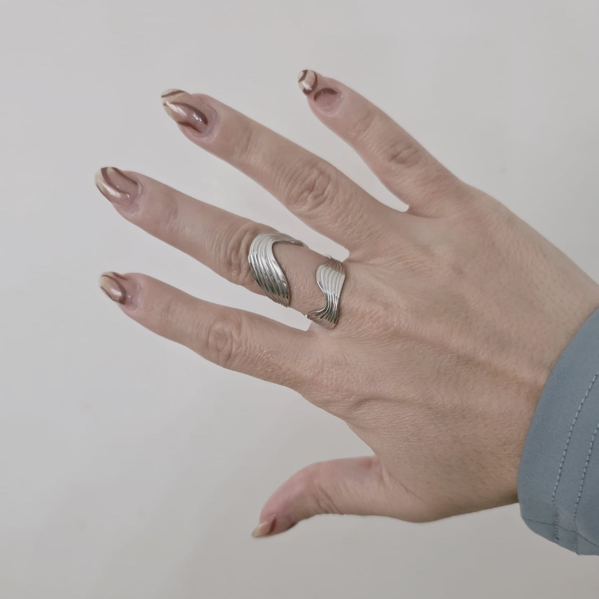 Silver and Gold Water Resistant classy rings, Silver Water Resistant simple rings, sweat resistant jewelry, Silver ring, Silver chunky ring, Silver water resistant minimalist jewelry, Silver minimalist rings, Silver Statement ring, promise gold rings, Silver waterproof rings, stainless steel rings, 18k gold plated simple rings, 18k gold plated classy rings, 18k gold filled rings, 18k gold filled classy rings, gold vintage rings, tarnish free rings, stackable rings, gold stackable rings, tarnish free jewelry