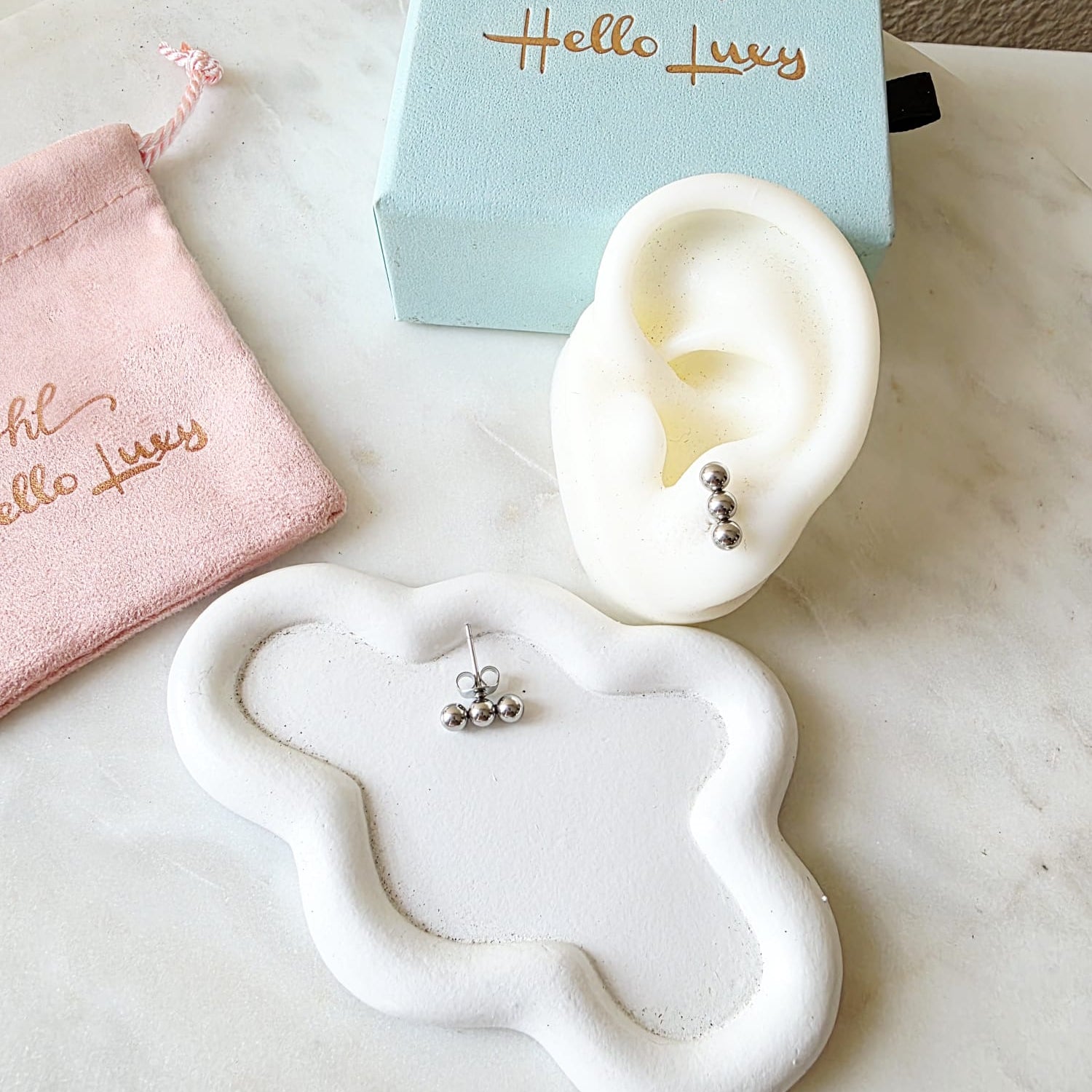 Dots golden Hoops, Unique Gemetric Earrings, Dots hoops, Golden Water Resistant Earrings, 18k Gold Plated, Vintage Earrings, Geometric lightweight earrings, Hypoallergenic Earrings, Waterproof Earrings, water resistance jewelry, Vintage Earrings, Bold Earrings, Water Resistant Earrings, Tarnish Free Earrings, Vintage Style, Vintage Earrings, tarnish free jewelry, hypoallergenic jewelry, Gift For Her, Fashion Gift for Her, Doctor Gift for Christmas